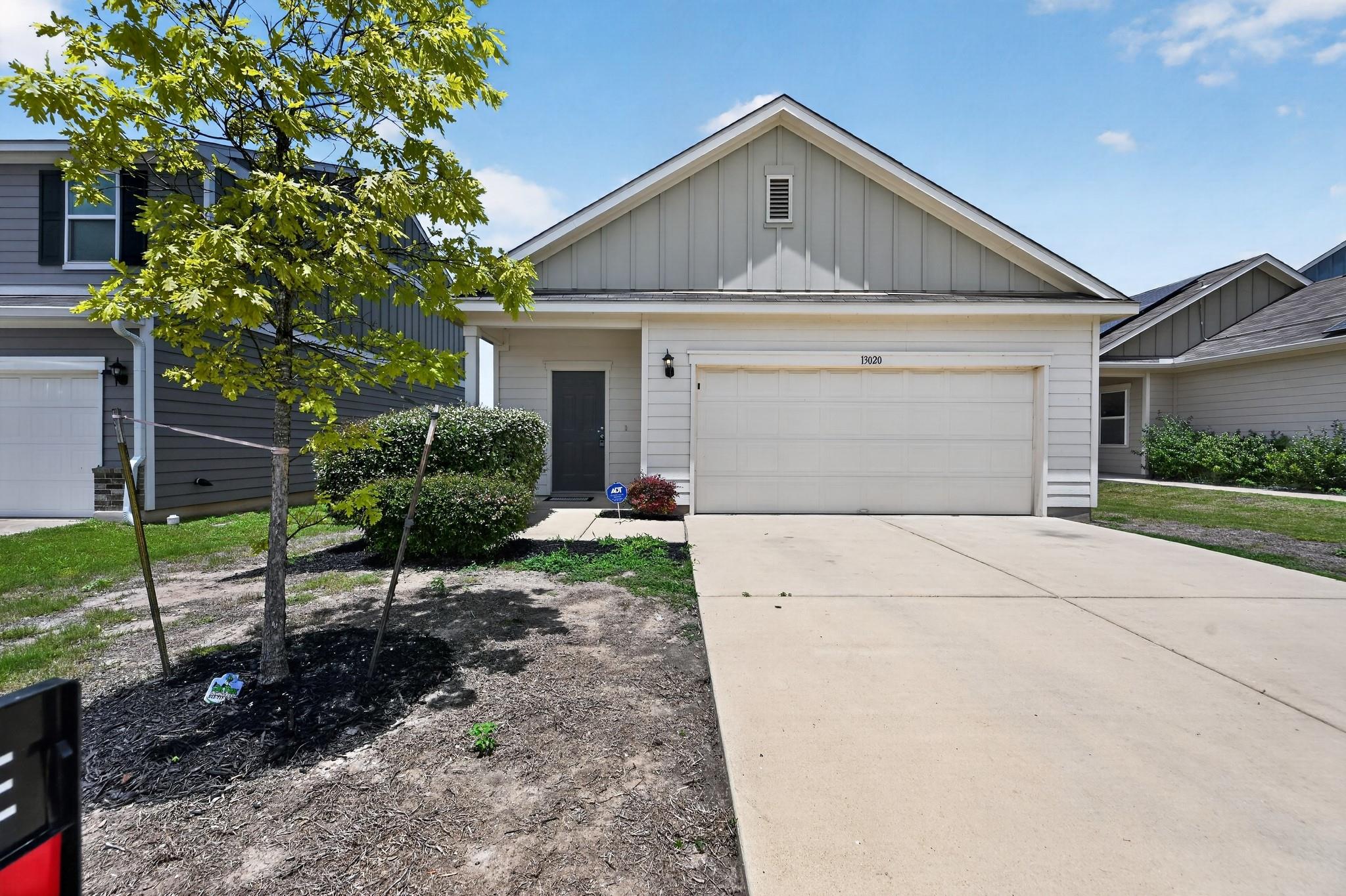 Listing photo 1 of 13020  Foreston Dr