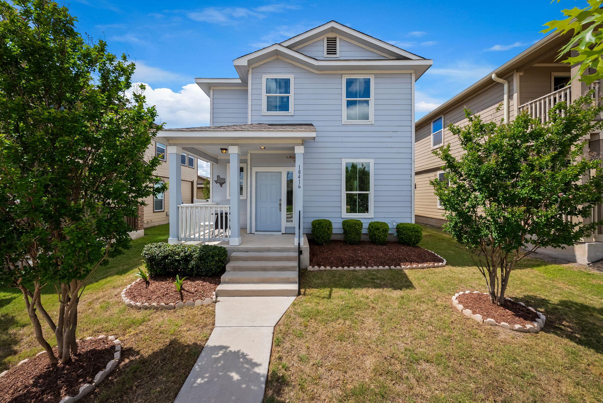 Listing photo 1 of 18416  Cumberland Gap St