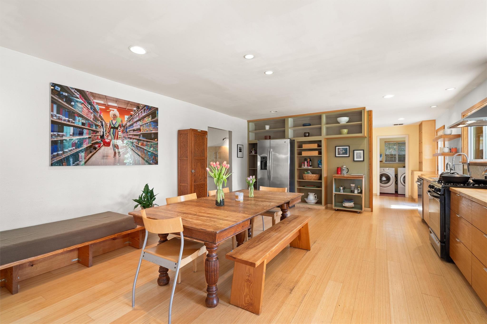 Listing photo 1 of 4614  Jinx Ave
