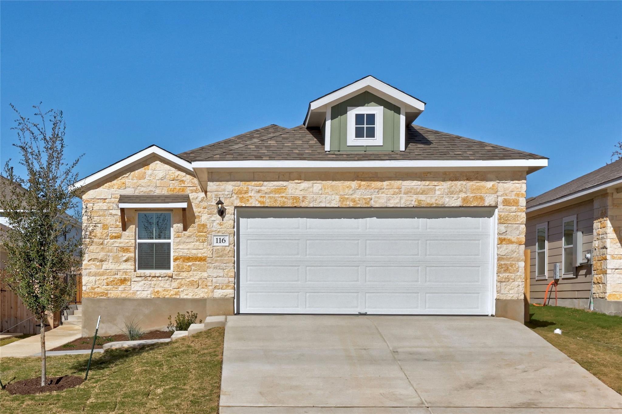 Listing photo 1 of 116  Bent Creek Ln