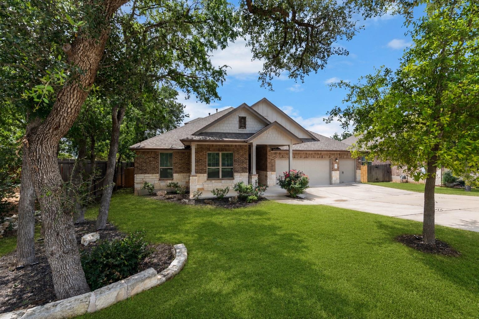 Listing photo 1 of 689  Pink Granite Blvd