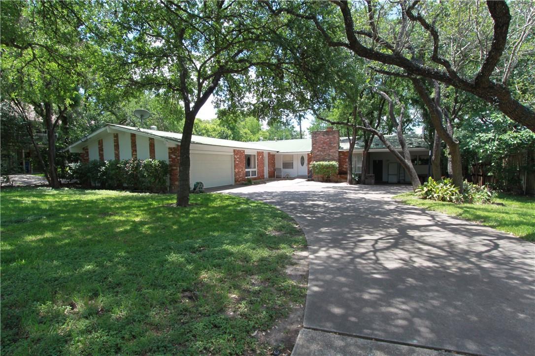 Listing photo 1 of 2305  Wilke Dr  #B
