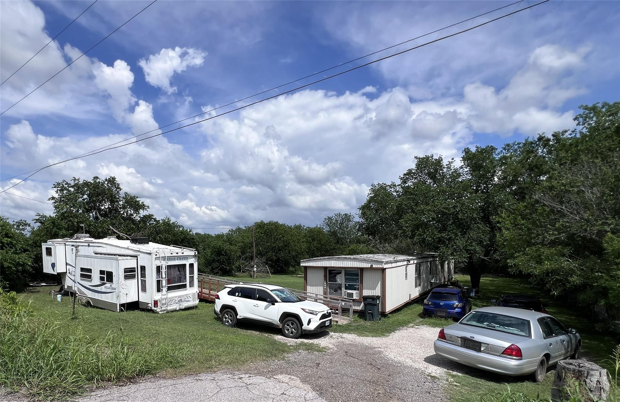 Listing photo 1 of 10001  Peterson Rd