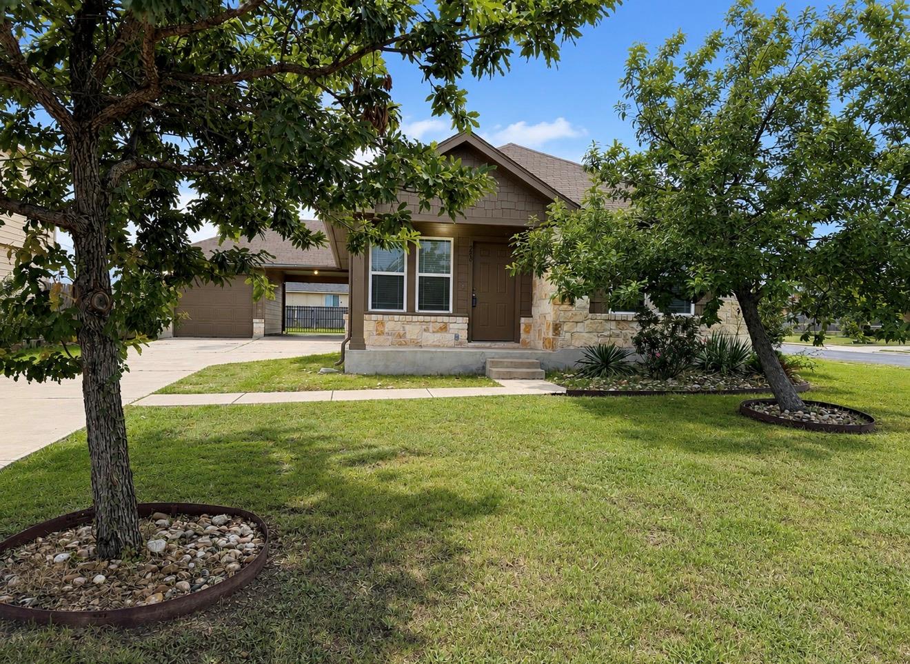 Listing photo 1 of 200  McCoy Ln