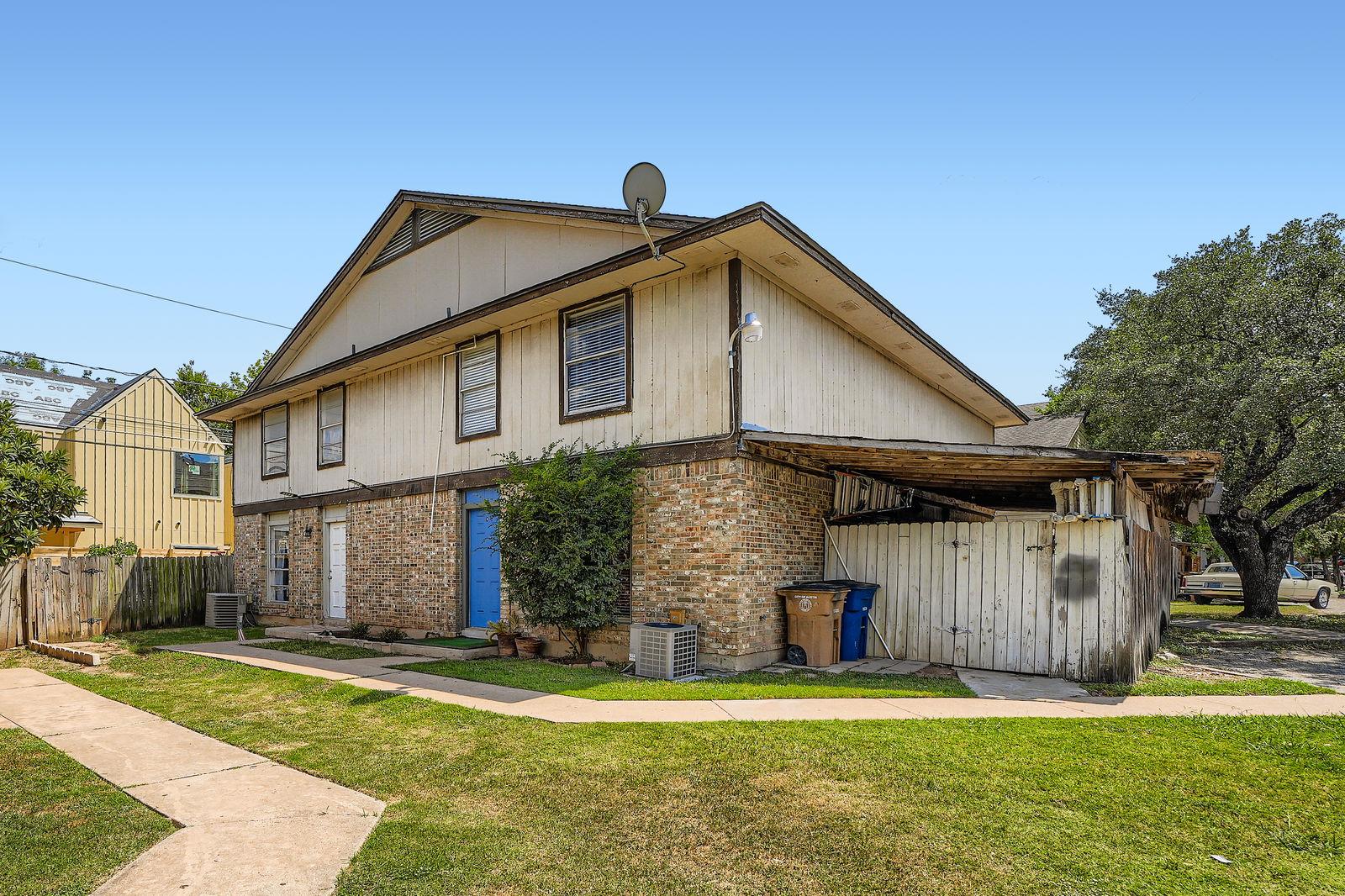 Listing photo 1 of 5803  Cougar Dr