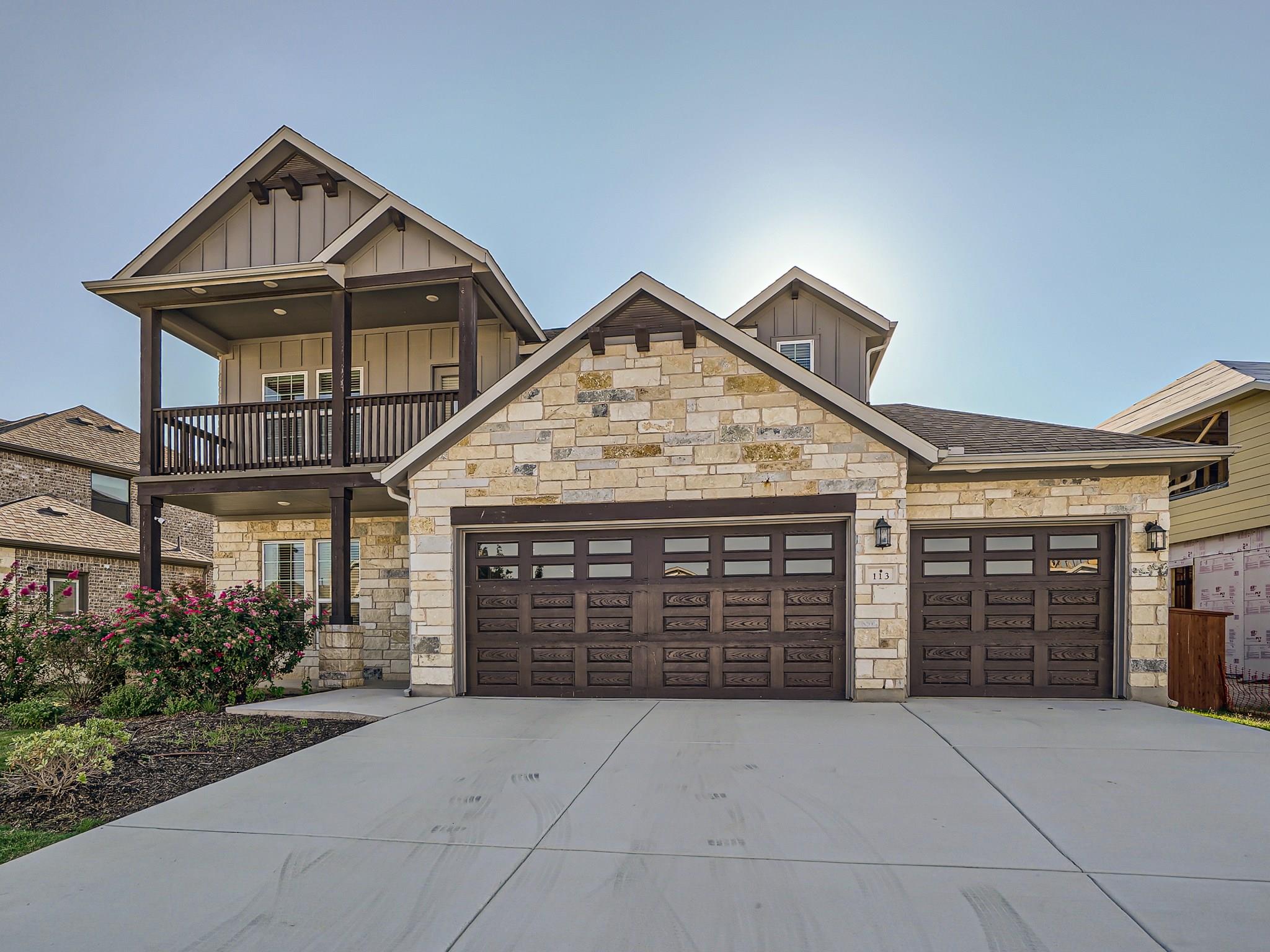 Listing photo 1 of 113  Leon Loop