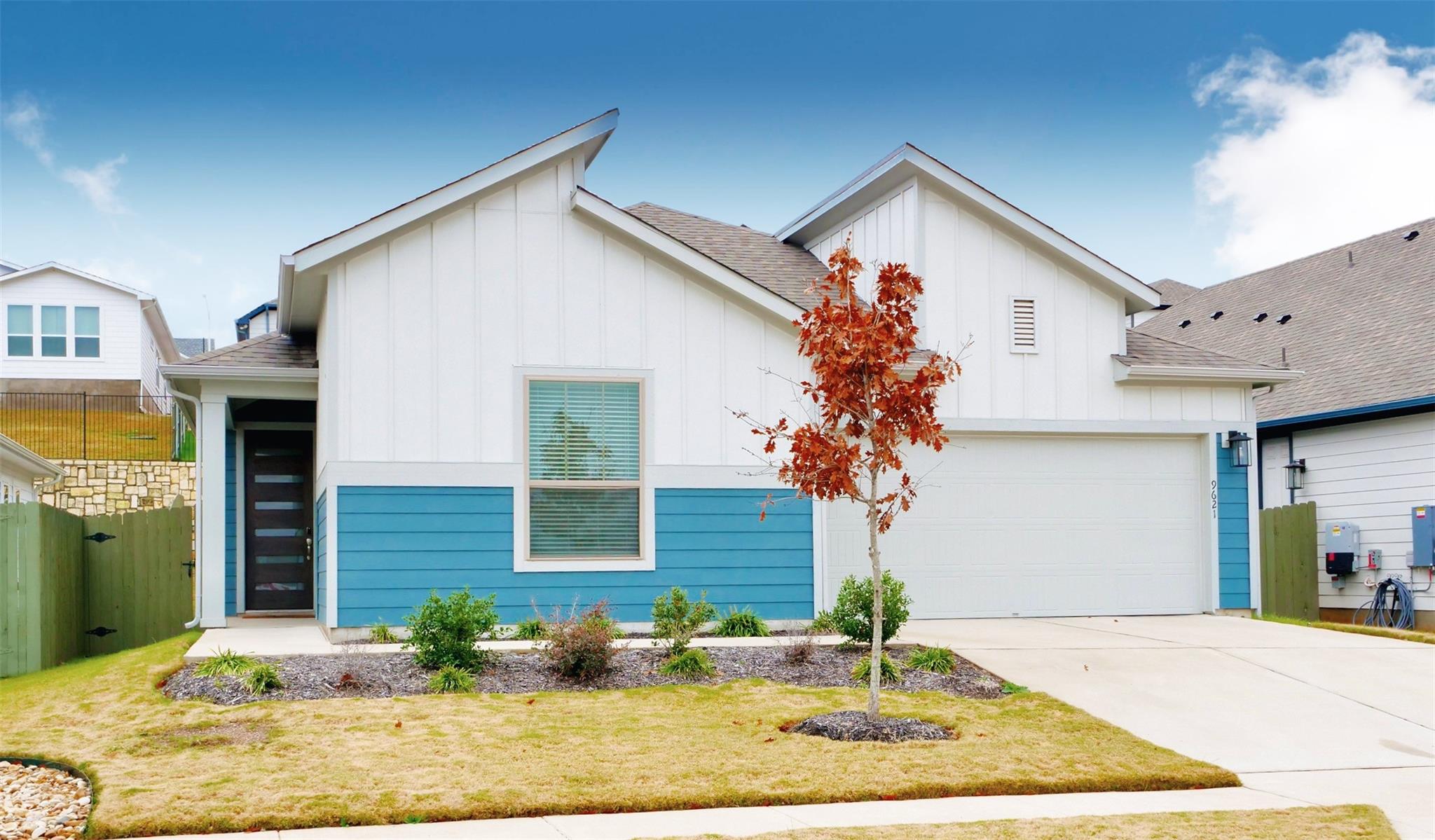Listing photo 1 of 9621  EVENING CANOPY Dr