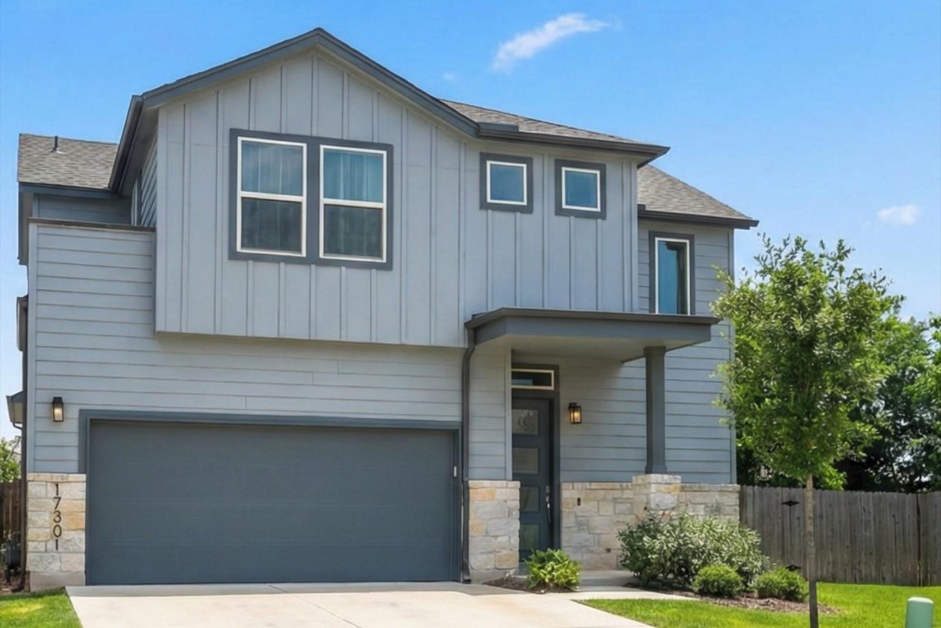 Listing photo 1 of 17301  Emperador Dr  #29