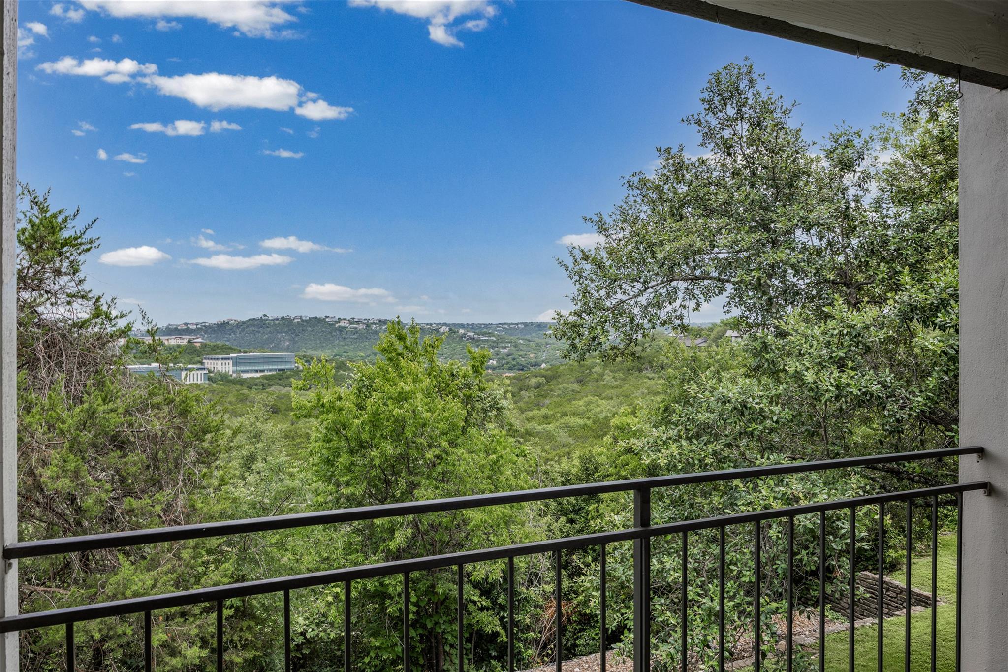 Listing photo 1 of 6000  Shepherd Mountain Cv  #1312