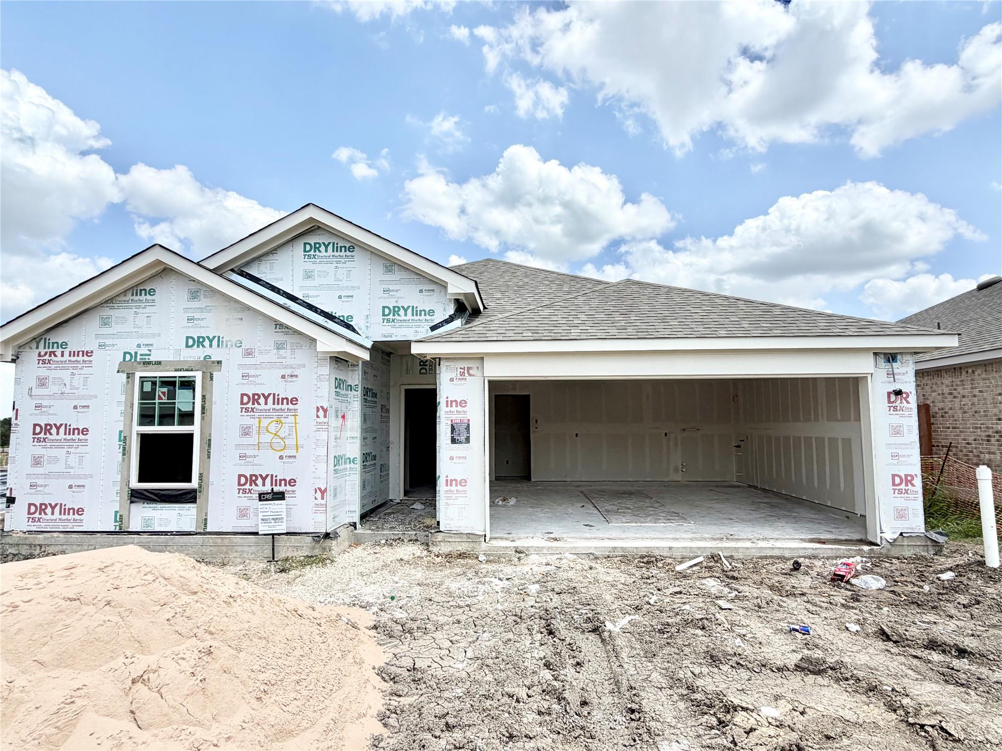 Listing photo 1 of 181  Oriole St