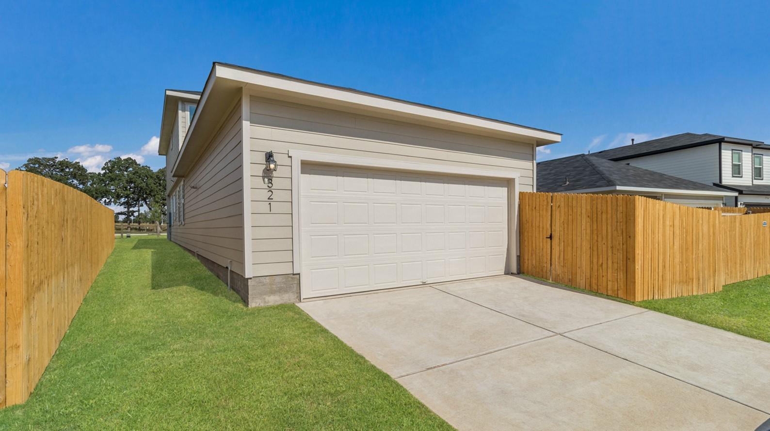 Listing photo 1 of 321  Puerto Plata Ave
