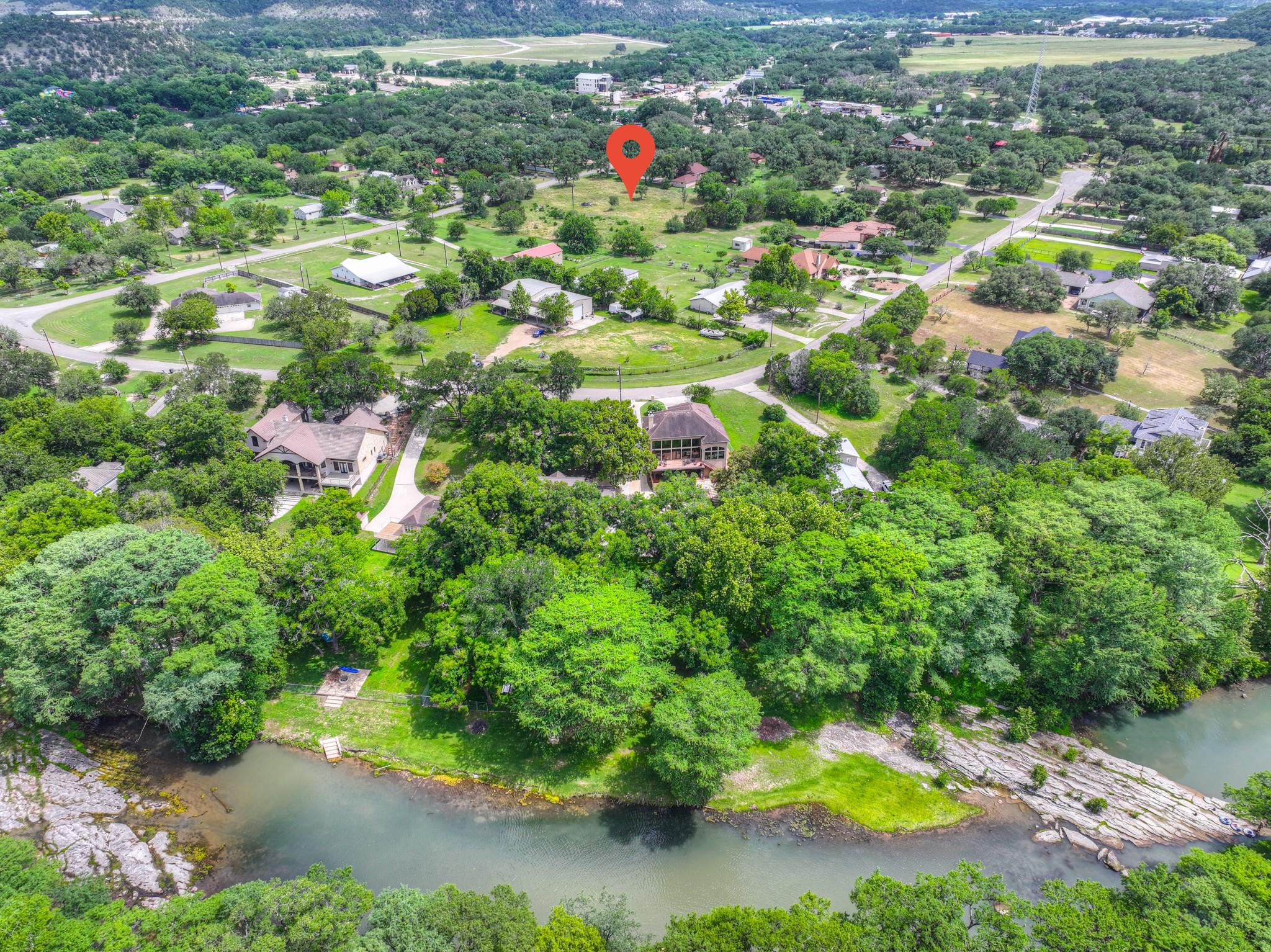Listing photo 1 of 641  Rainbow Rdg