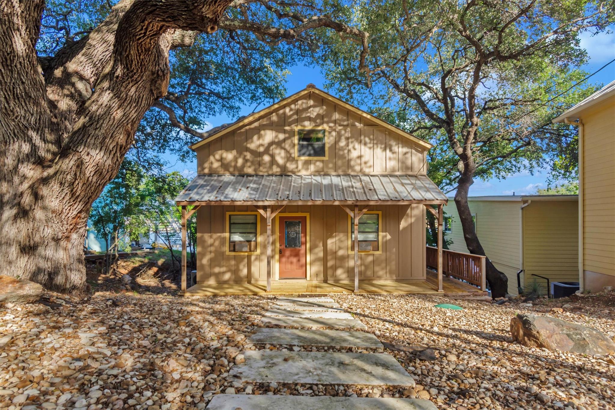 Listing photo 1 of 741  Sandy Mountain Dr