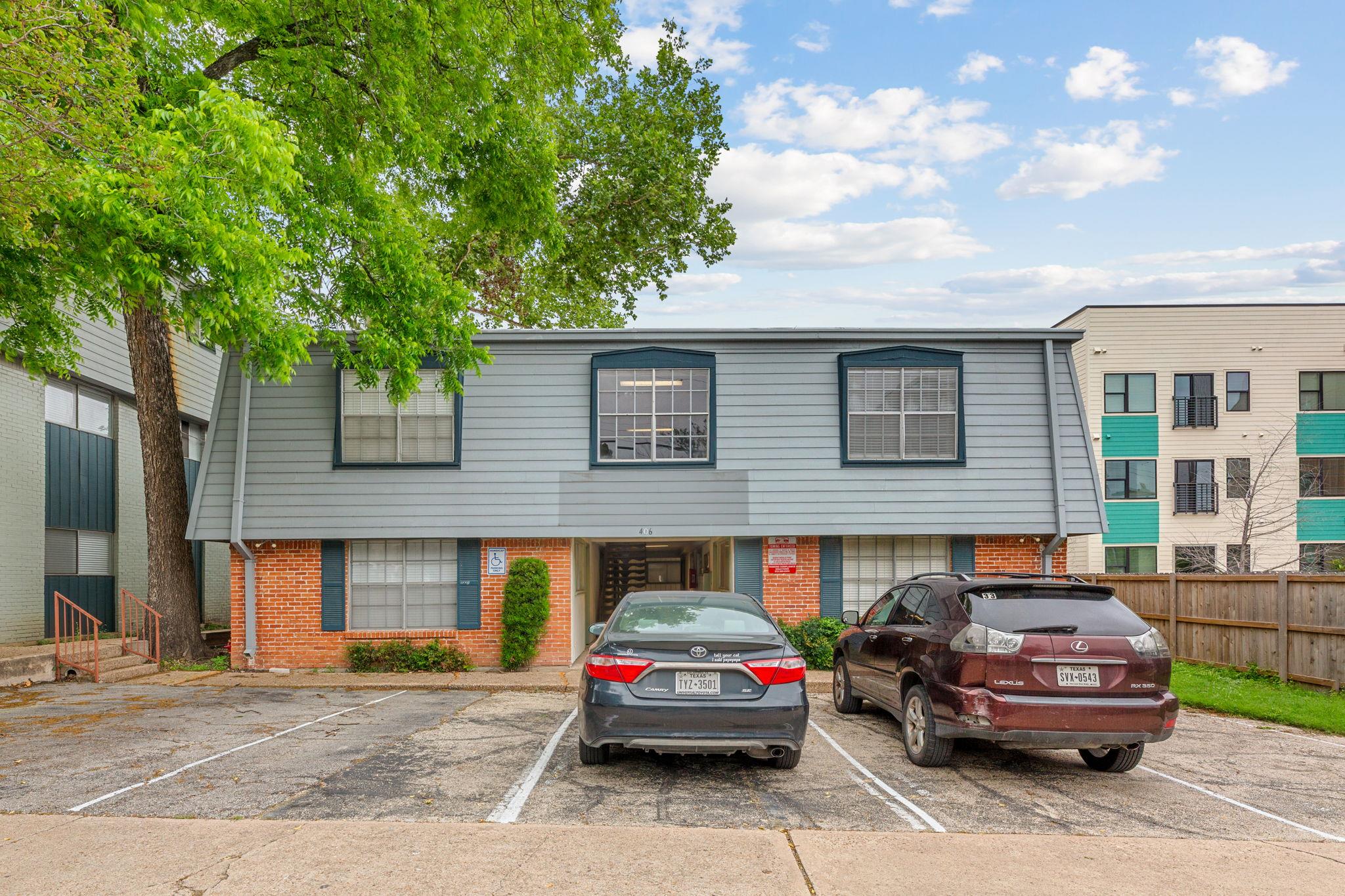 Listing photo 1 of 406 E 30 St  ##106
