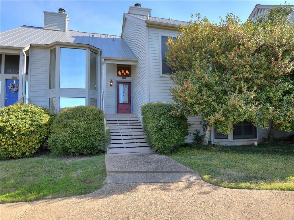 Listing photo 1 of 120  World Of Tennis Sq