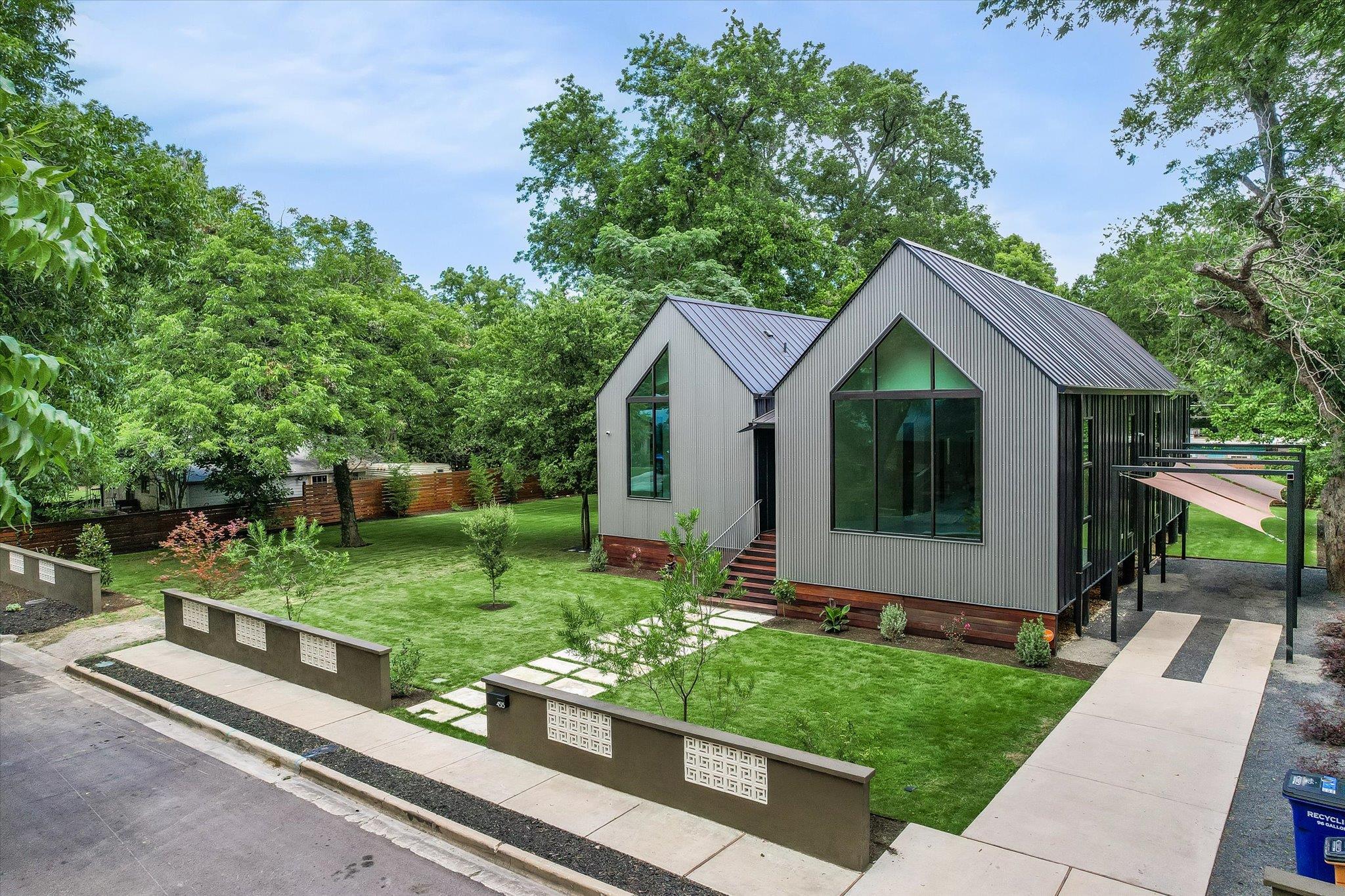 Listing photo 1 of 4515 and 4517  Avenue D None