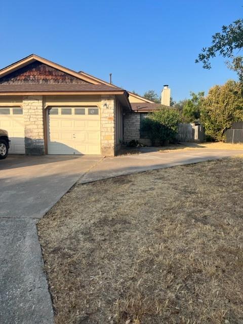 Listing photo 1 of 112  Verna Spur  #A