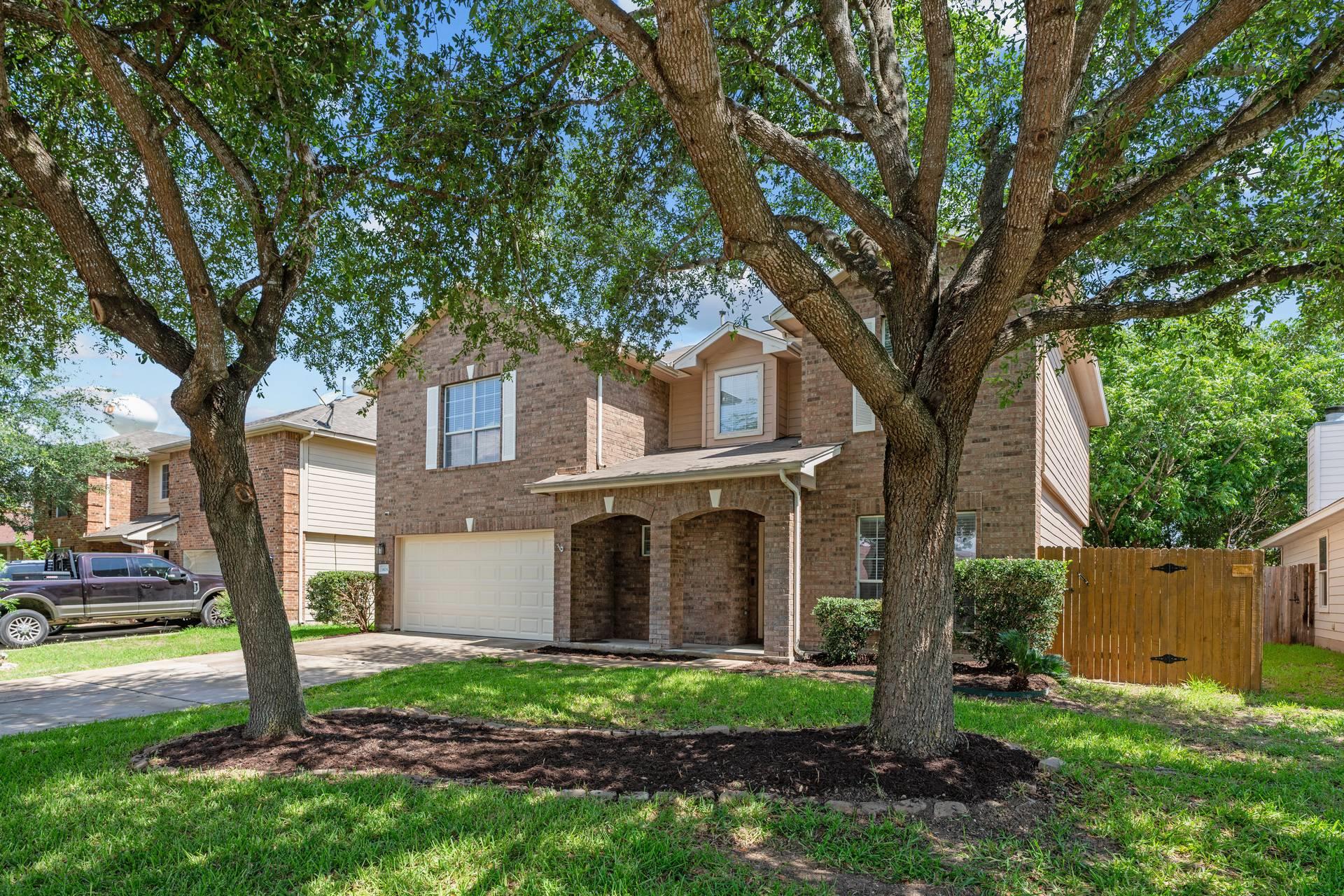 Listing photo 1 of 1404  Delia Chapa None
