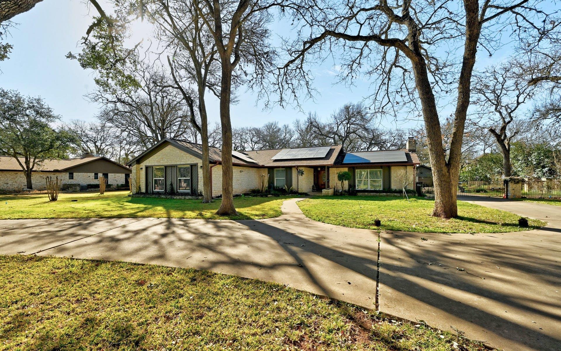 Listing photo 1 of 3105  Twilight Trl
