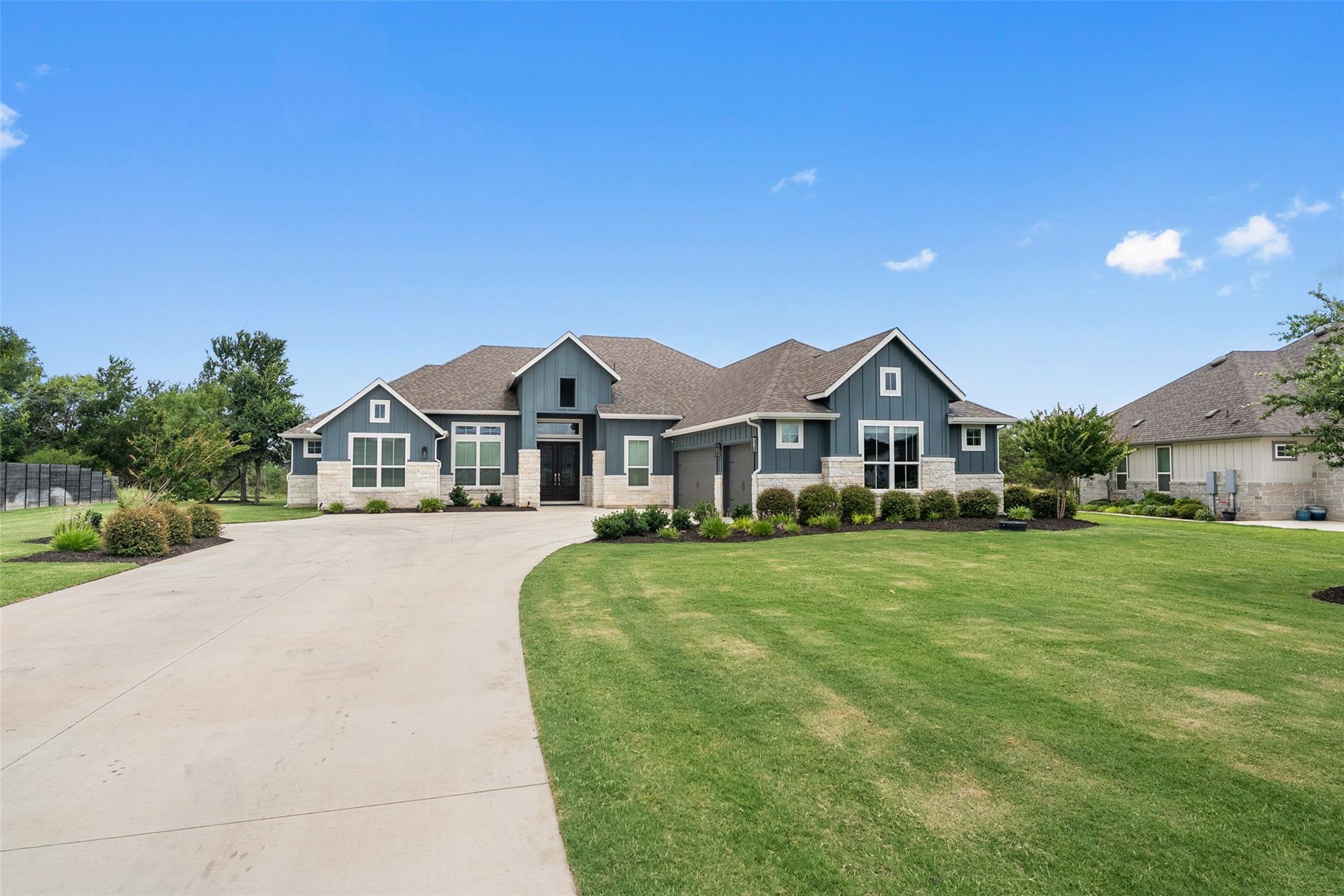 Listing photo 1 of 129  Hamilton Br