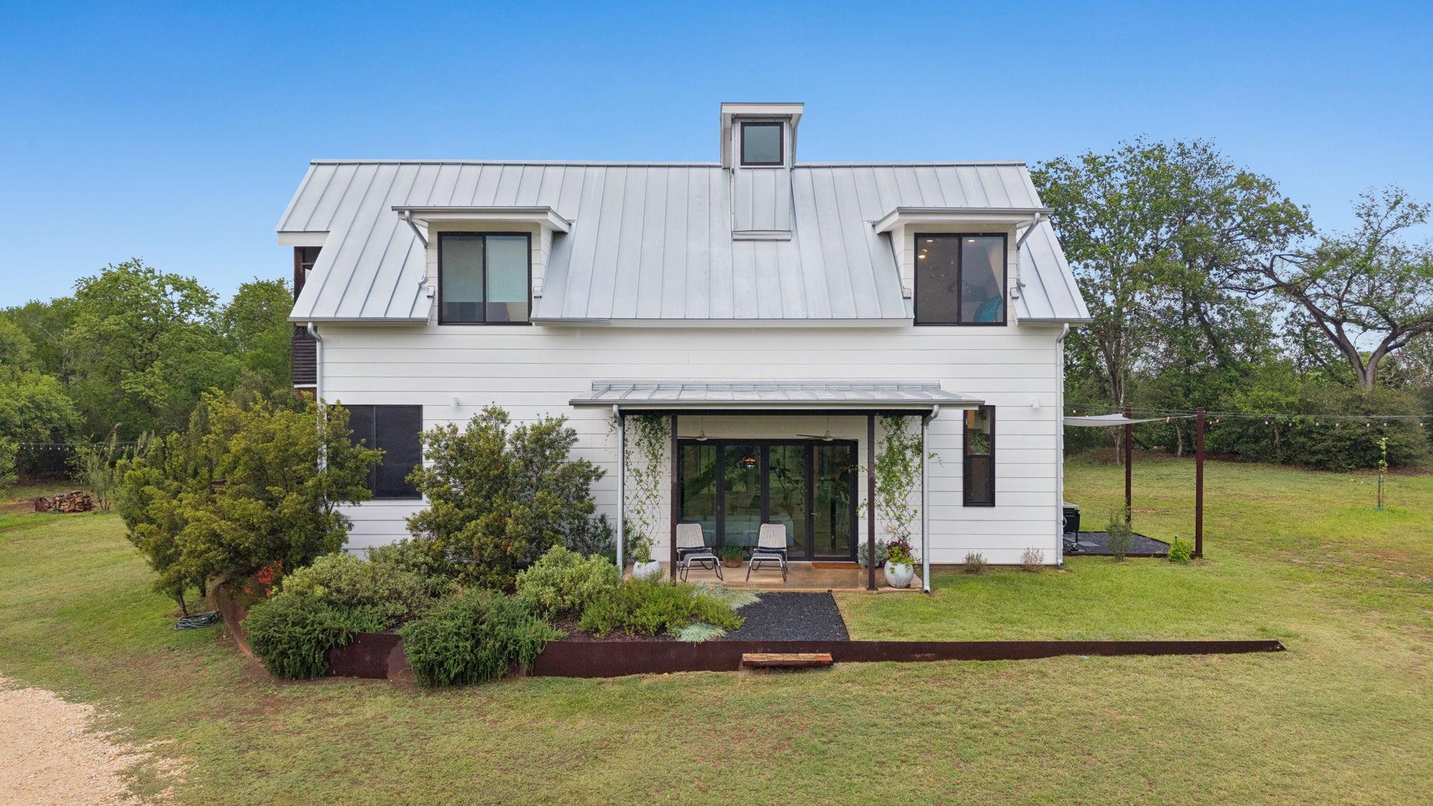 Listing photo 1 of 534  Old McDade Rd
