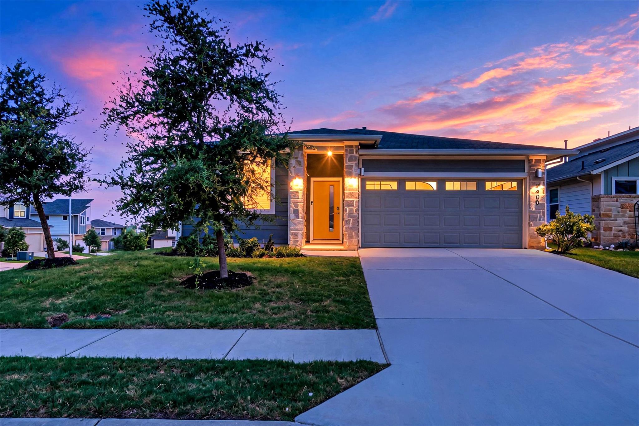 Listing photo 1 of 7400  Peggie Nell Dr
