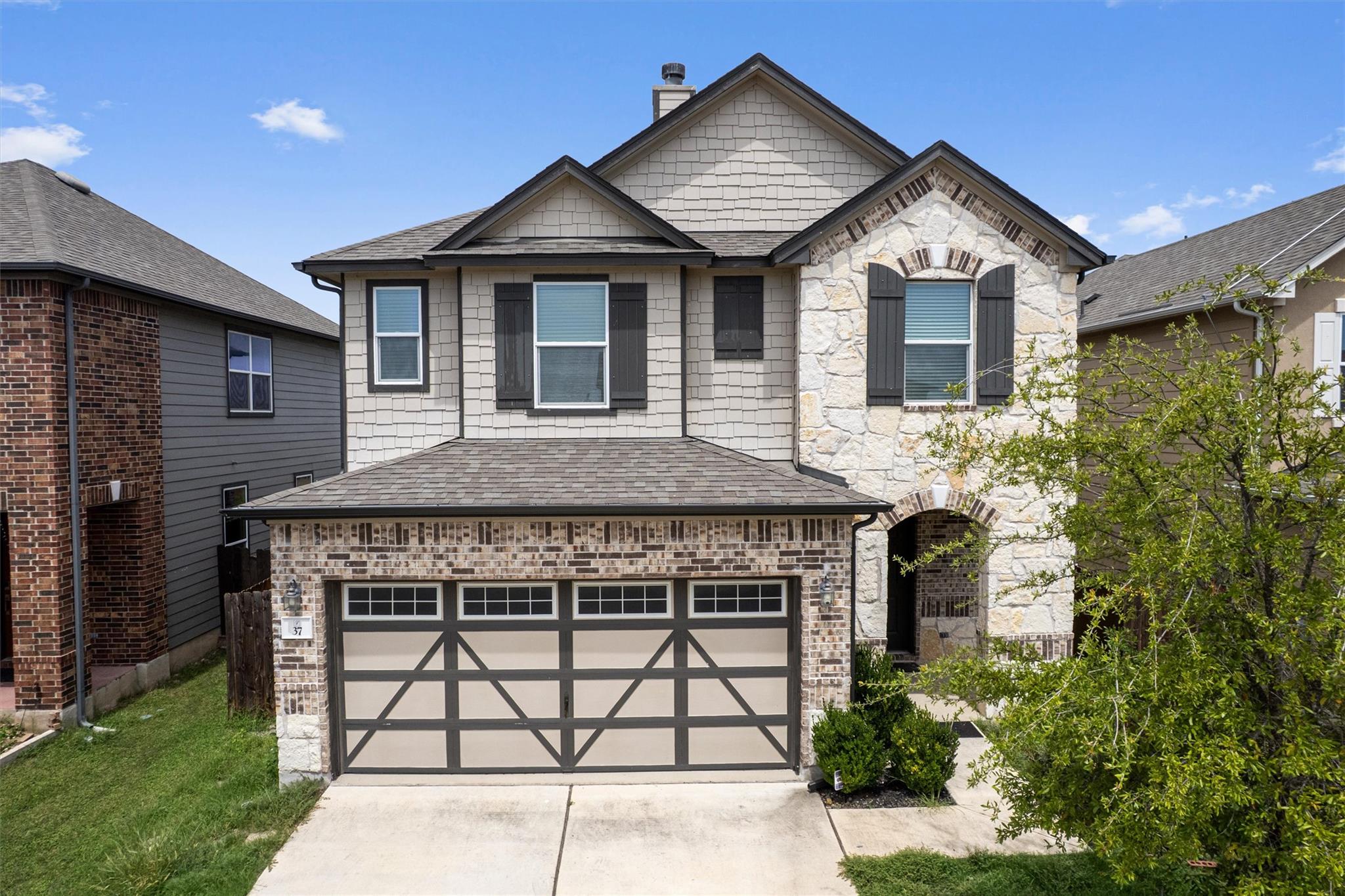 Listing photo 1 of 2950 E Old Settlers Blvd  #37