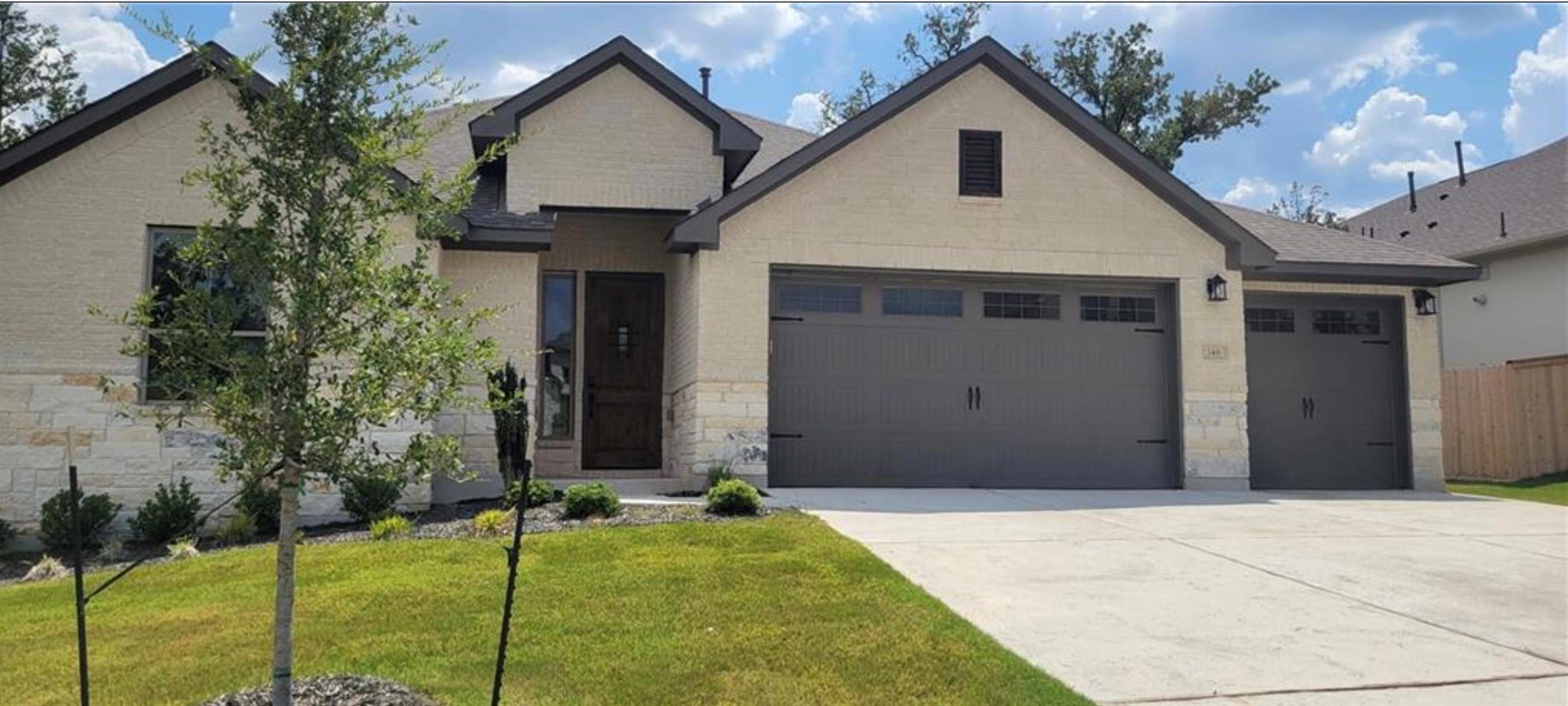 Listing photo 1 of 148  Kellogg Ln