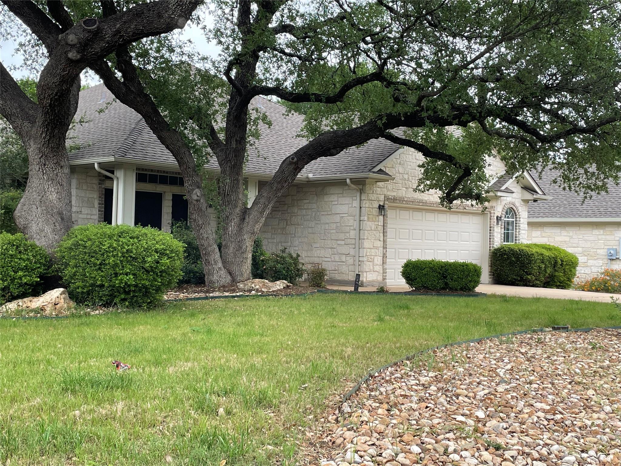 Listing photo 1 of 120  Brazos Dr