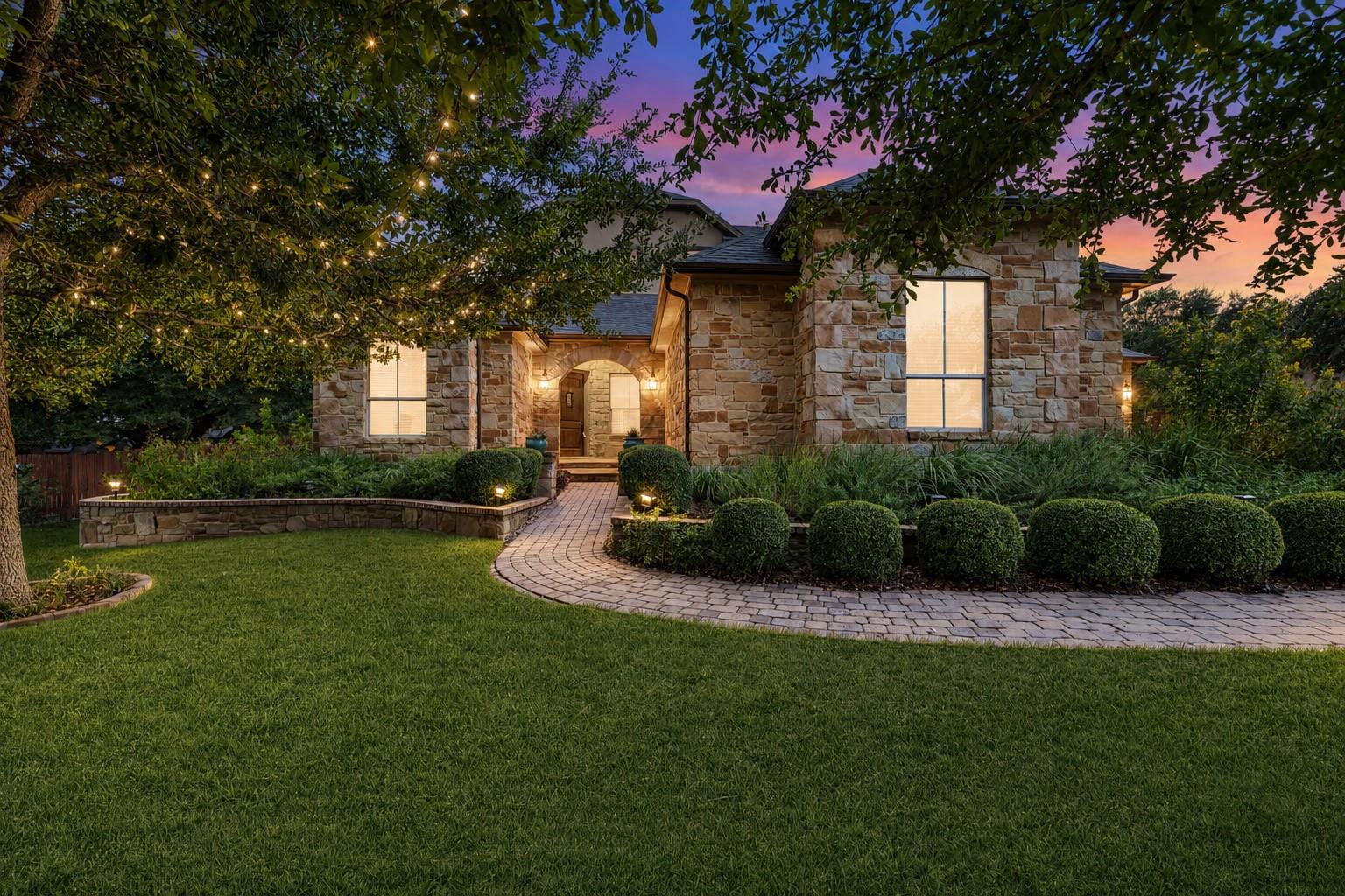 Listing photo 1 of 170  Kinloch Ct