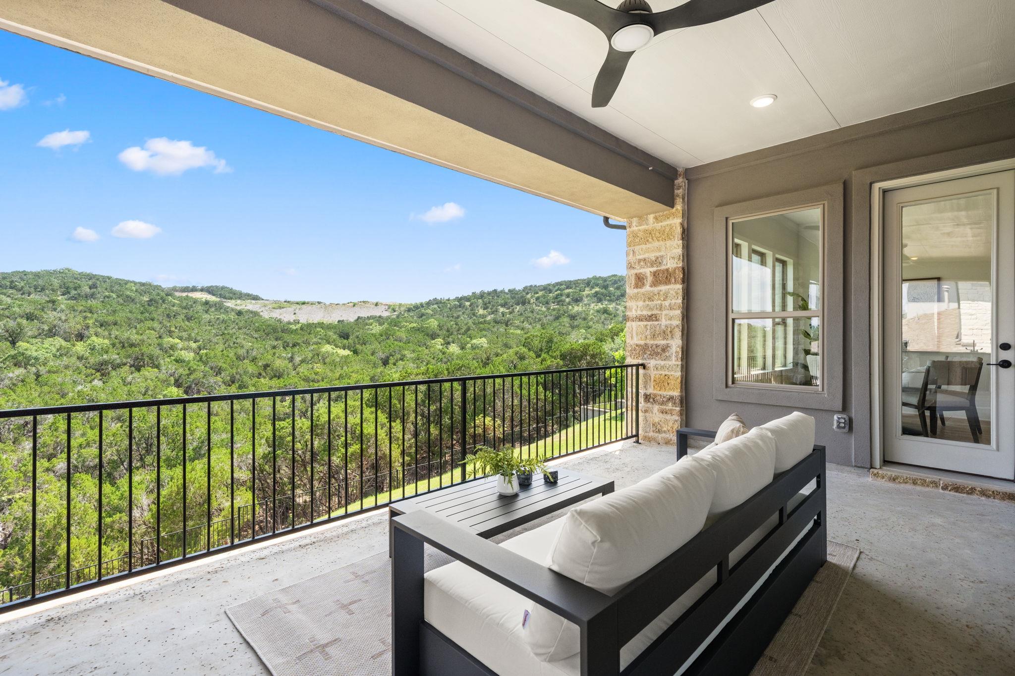 Listing photo 1 of 136  Baldovino Skwy