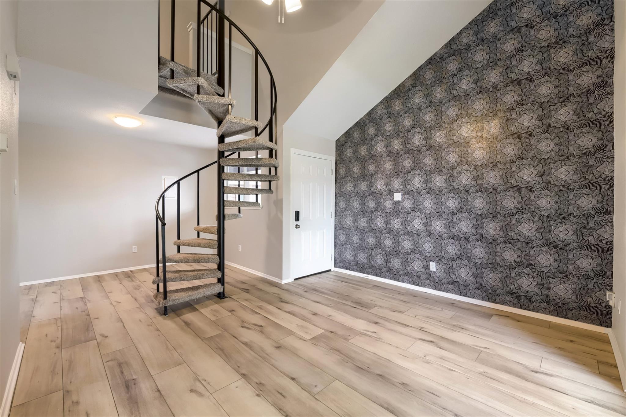 Listing photo 1 of 1840  Burton Dr  #144