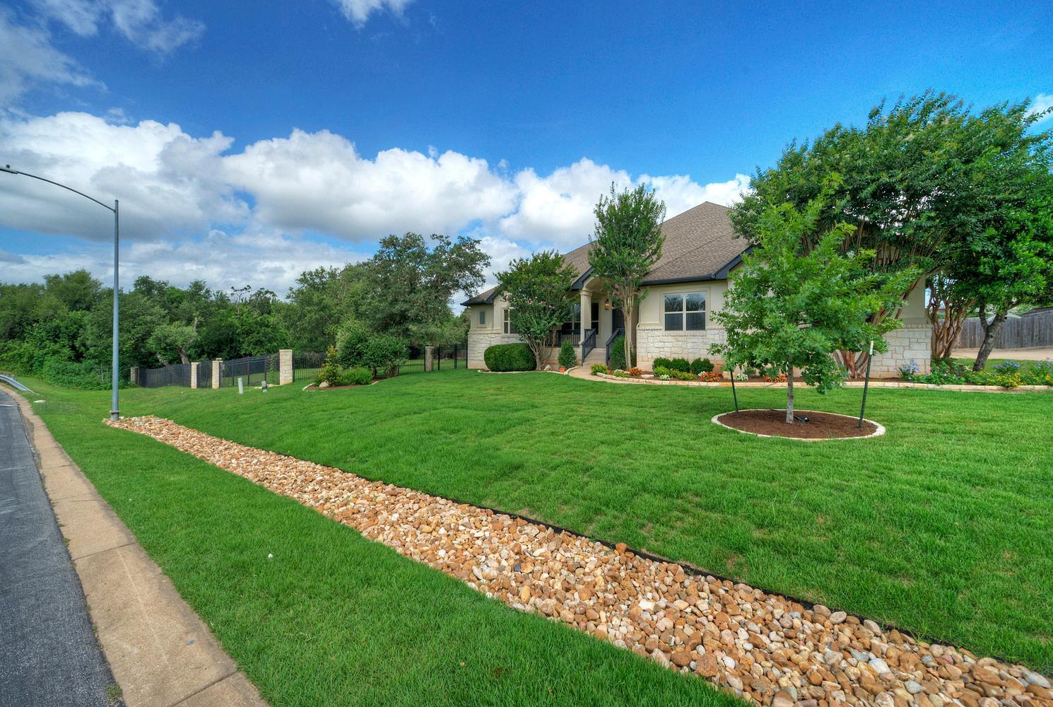 Listing photo 1 of 12012  Uplands Ridge Dr