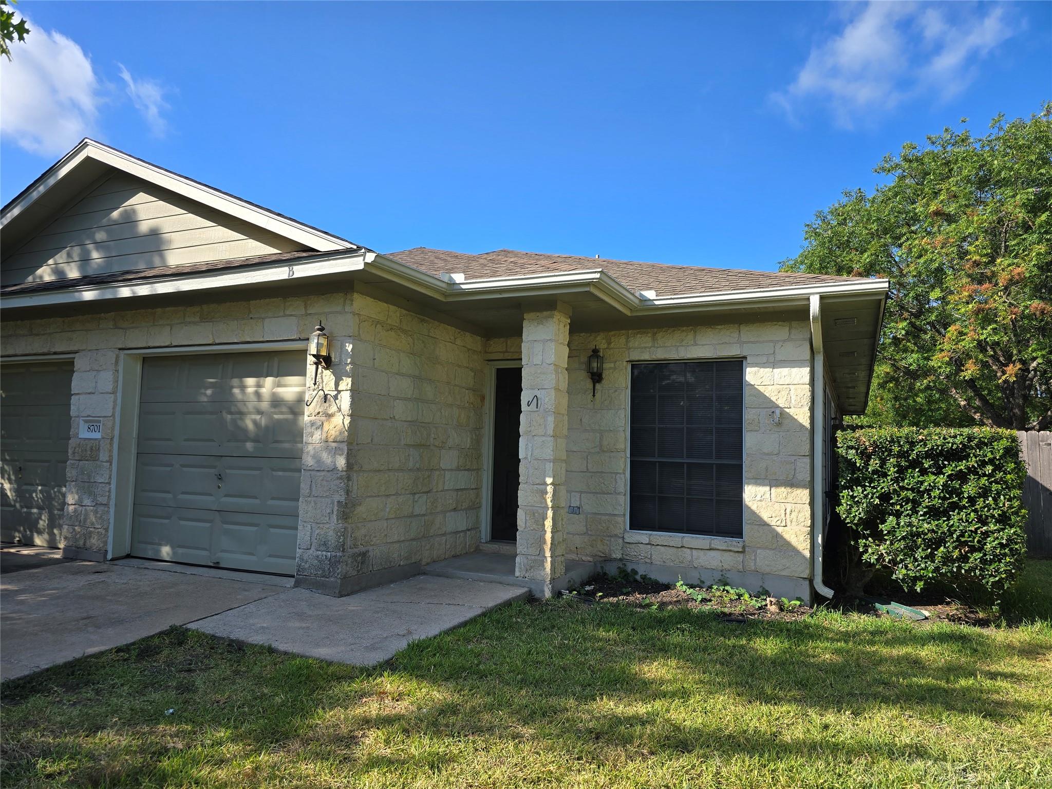 Listing photo 1 of 8701  Weiser Dr  #B