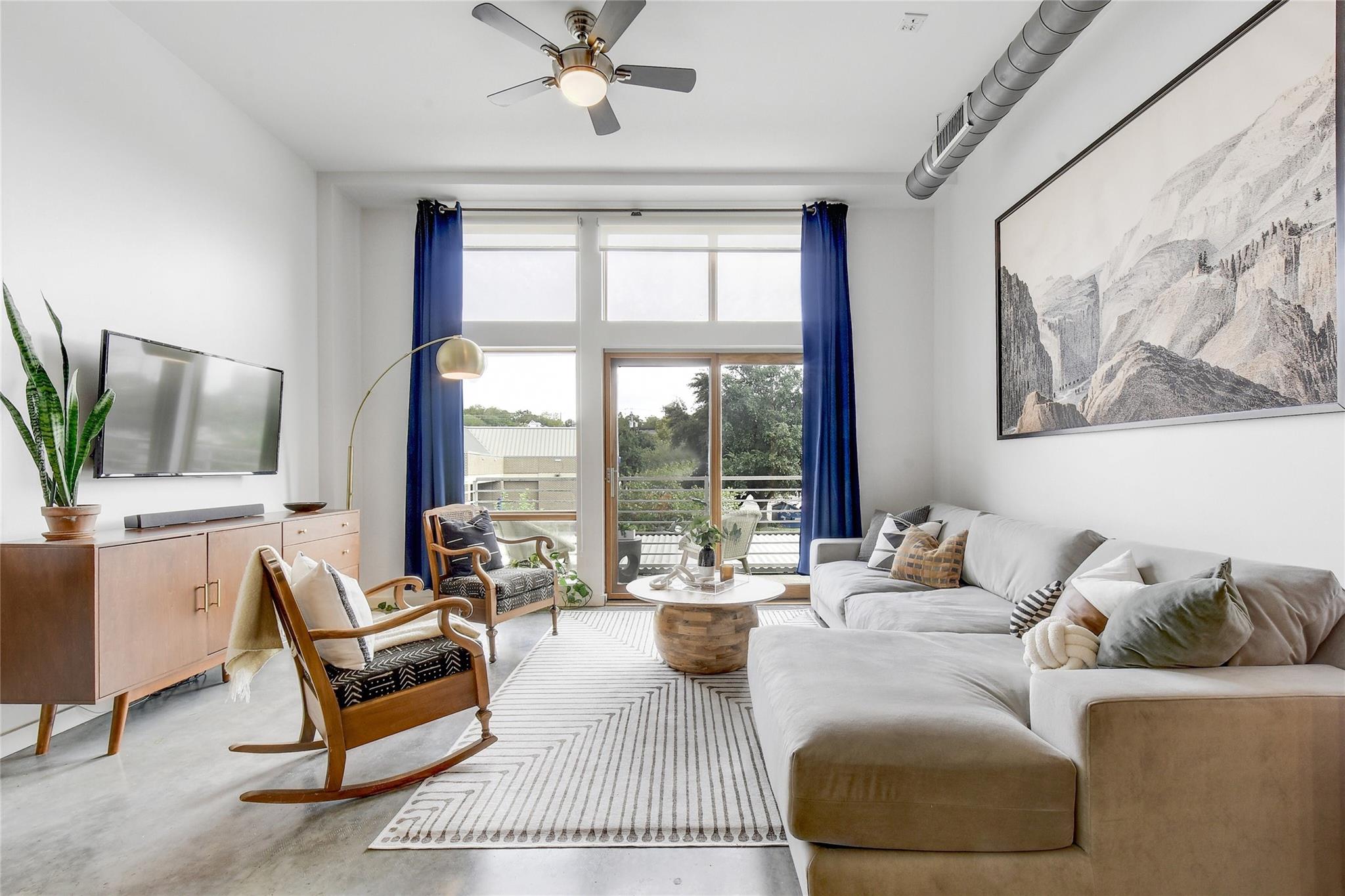 Listing photo 1 of 2124 E 6th St E #205