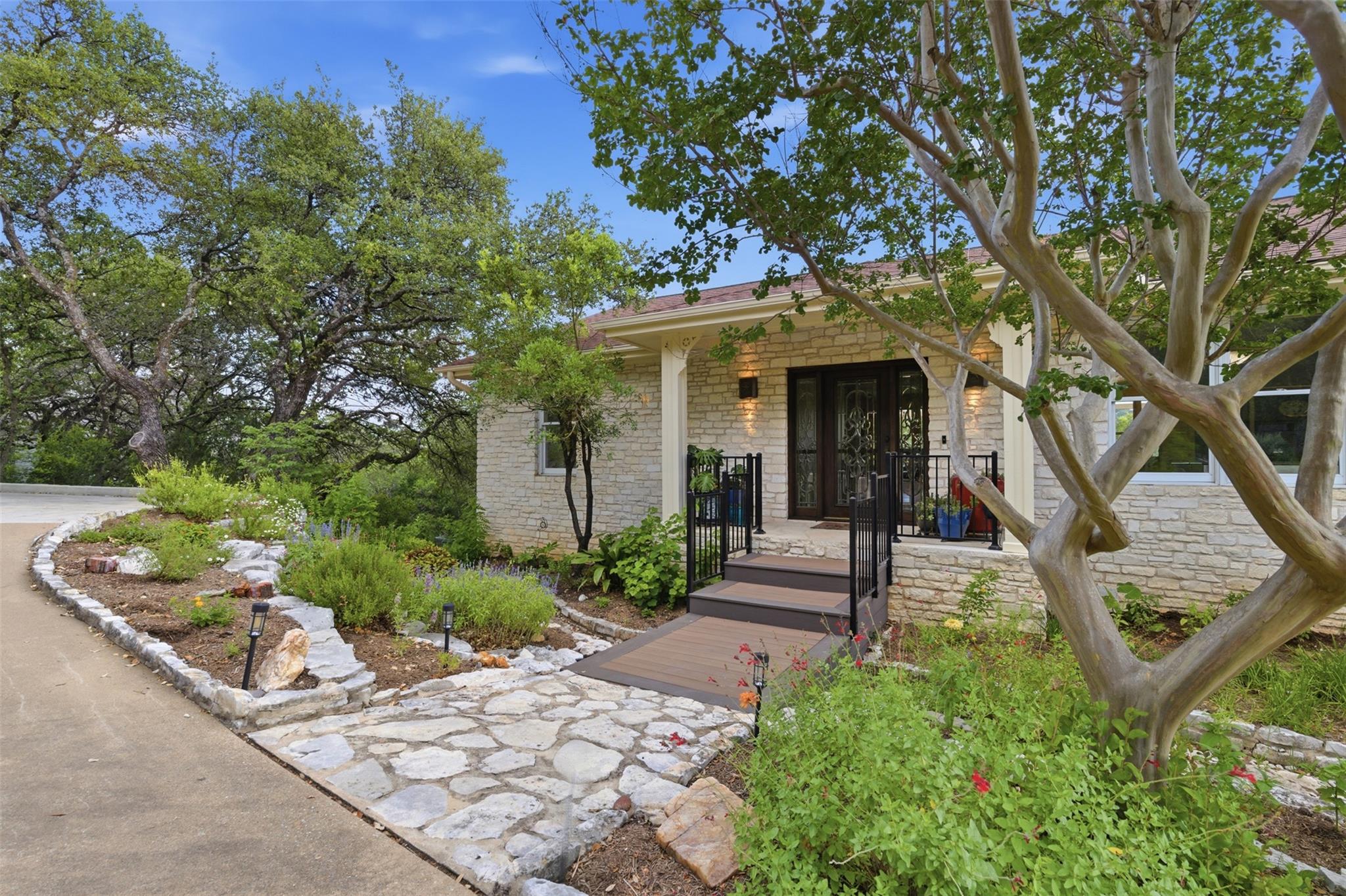 Listing photo 1 of 1504  Twilight Ridge Dr
