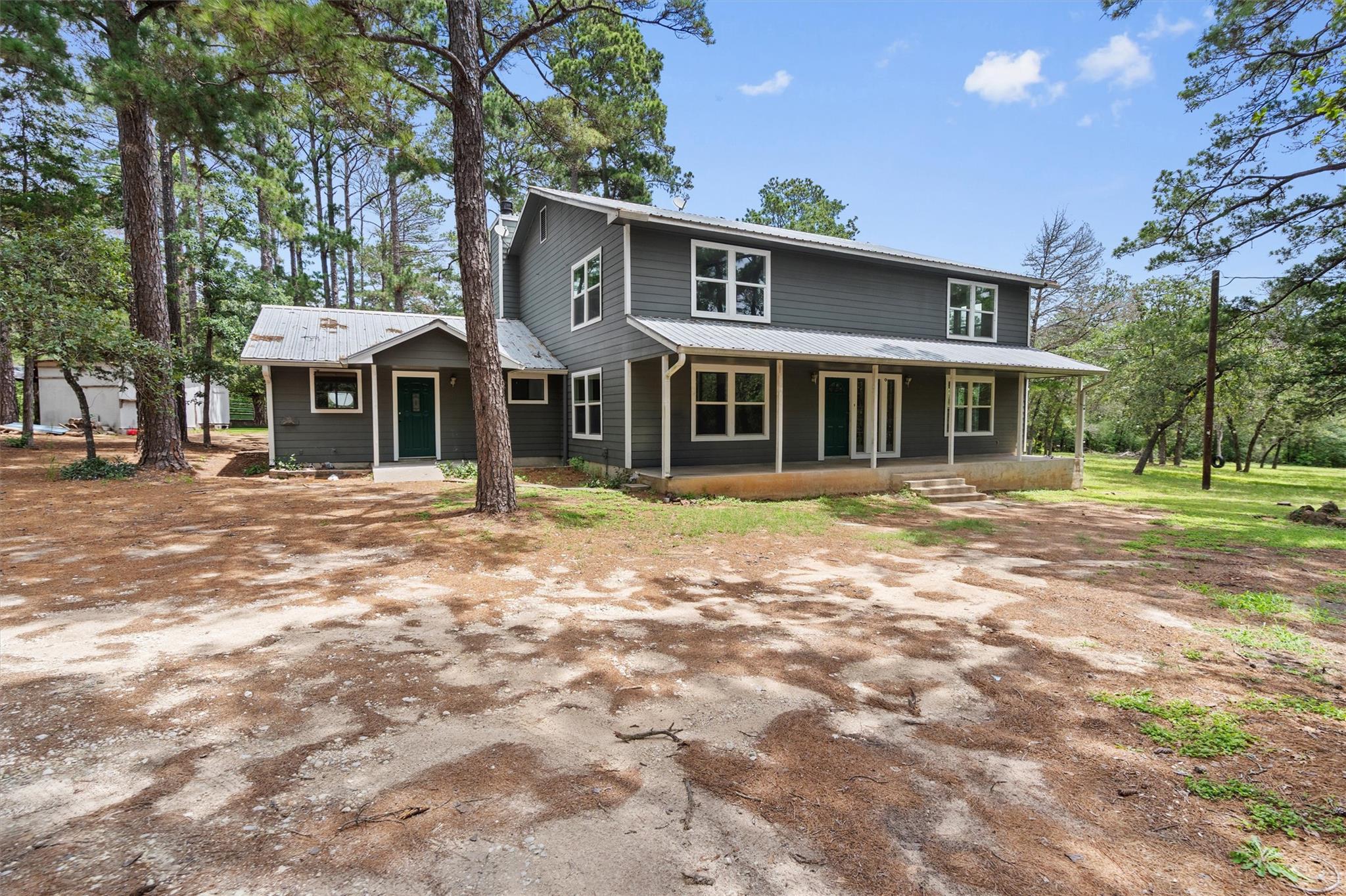 Listing photo 1 of 1014  Fm 1441 Rd