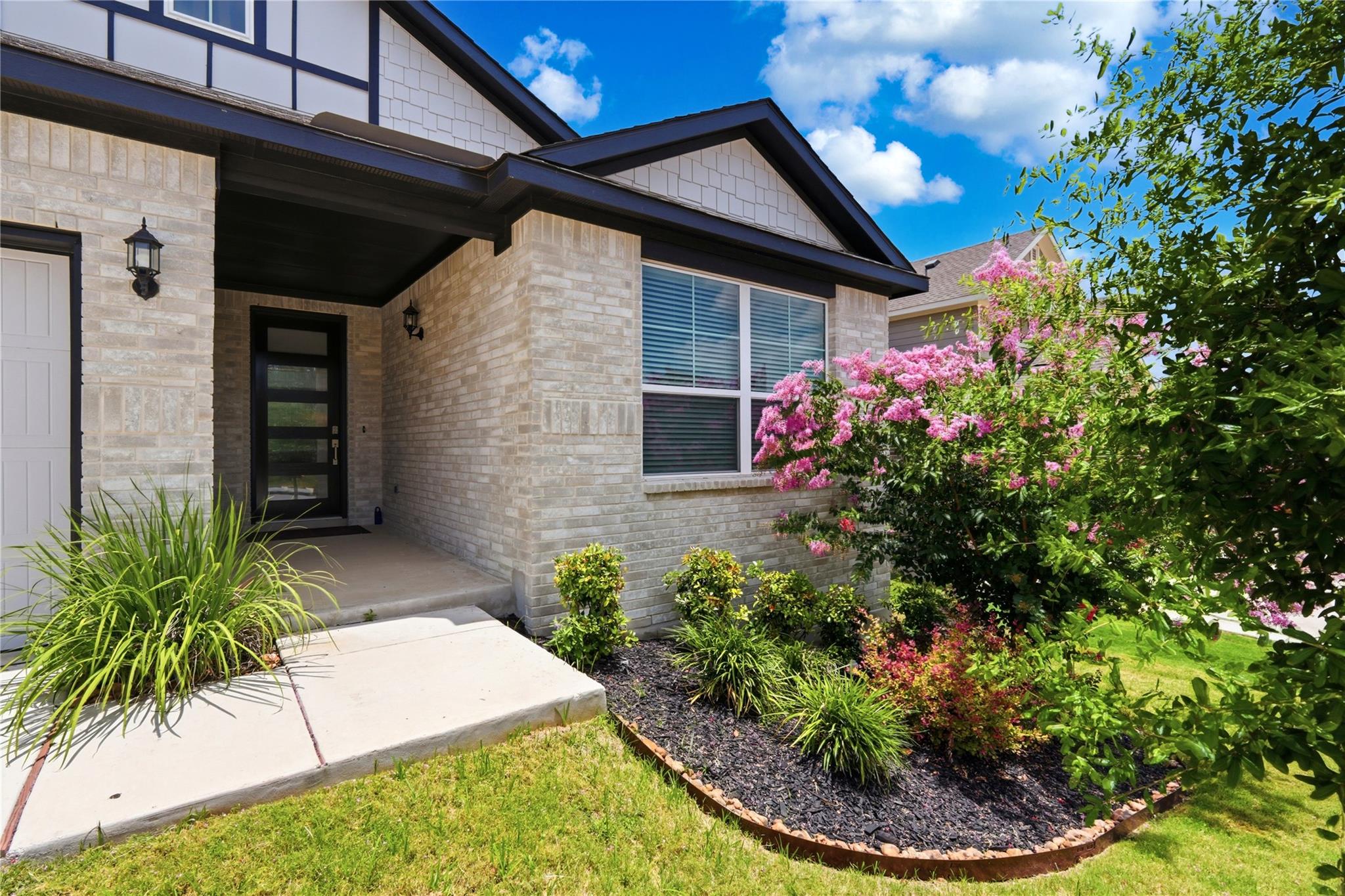 333  Glenwood Rnch 매물 사진 1