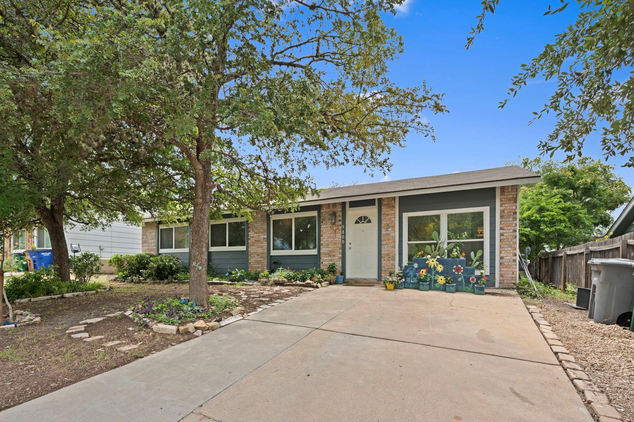 Listing photo 1 of 5800  Breezewood Dr