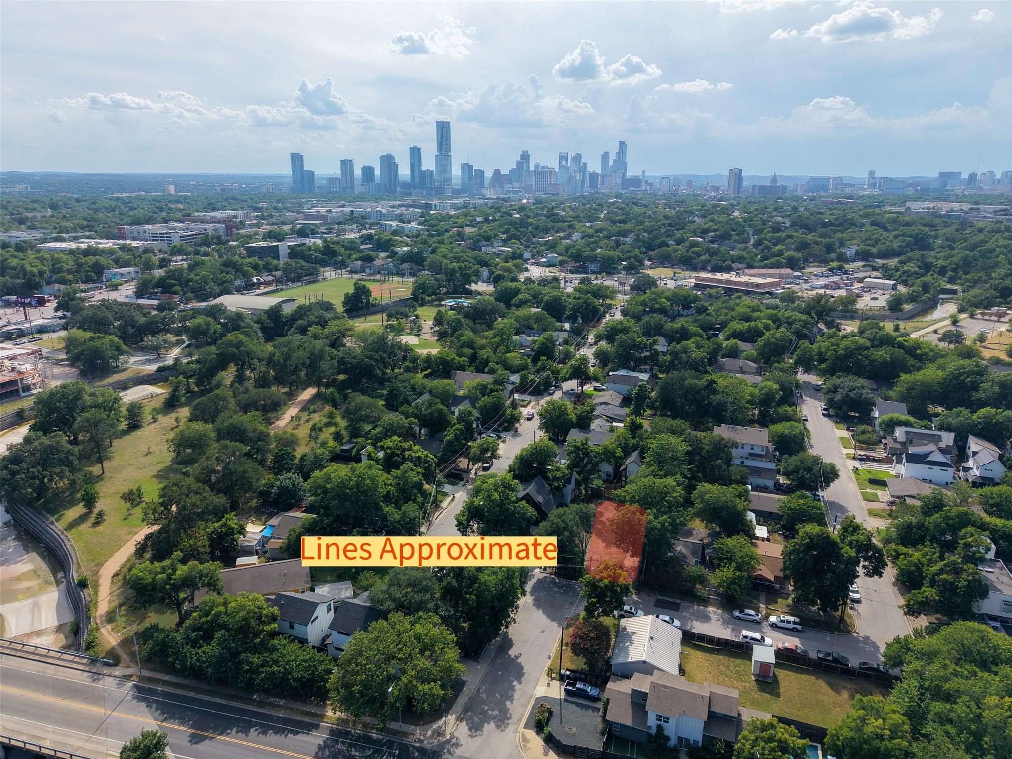 Listing photo 1 of 802  Maude St