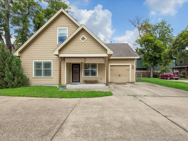 Listing photo 1 of 3211  Holton St  #3211B