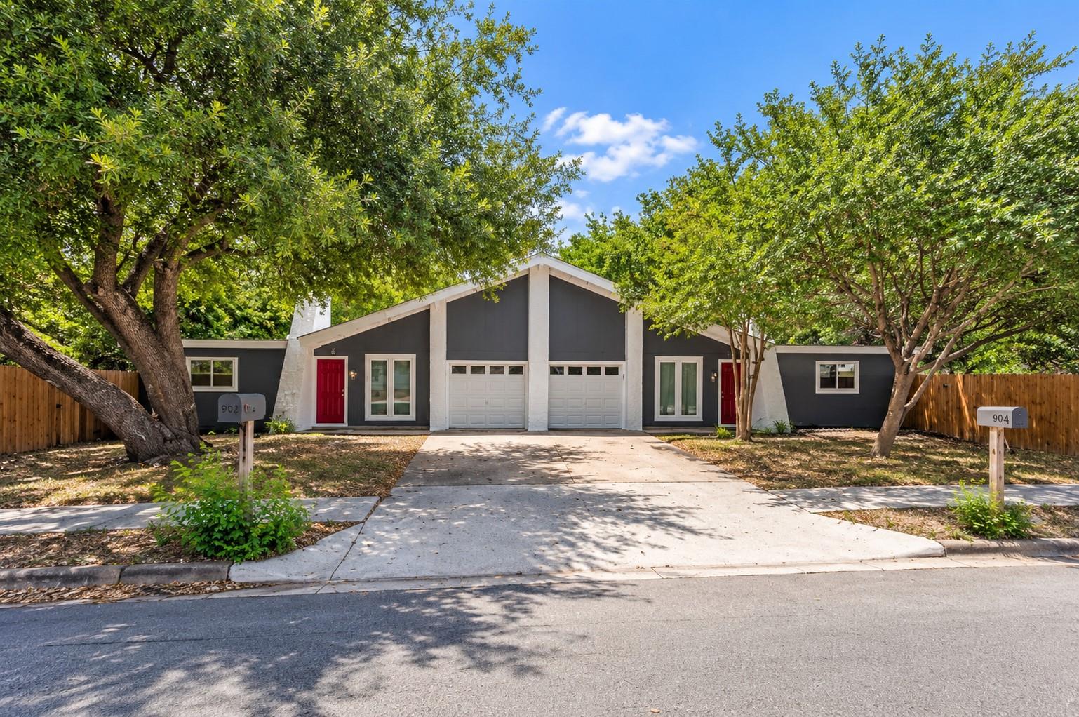 Listing photo 1 of 2201  Deadwood Dr  #B