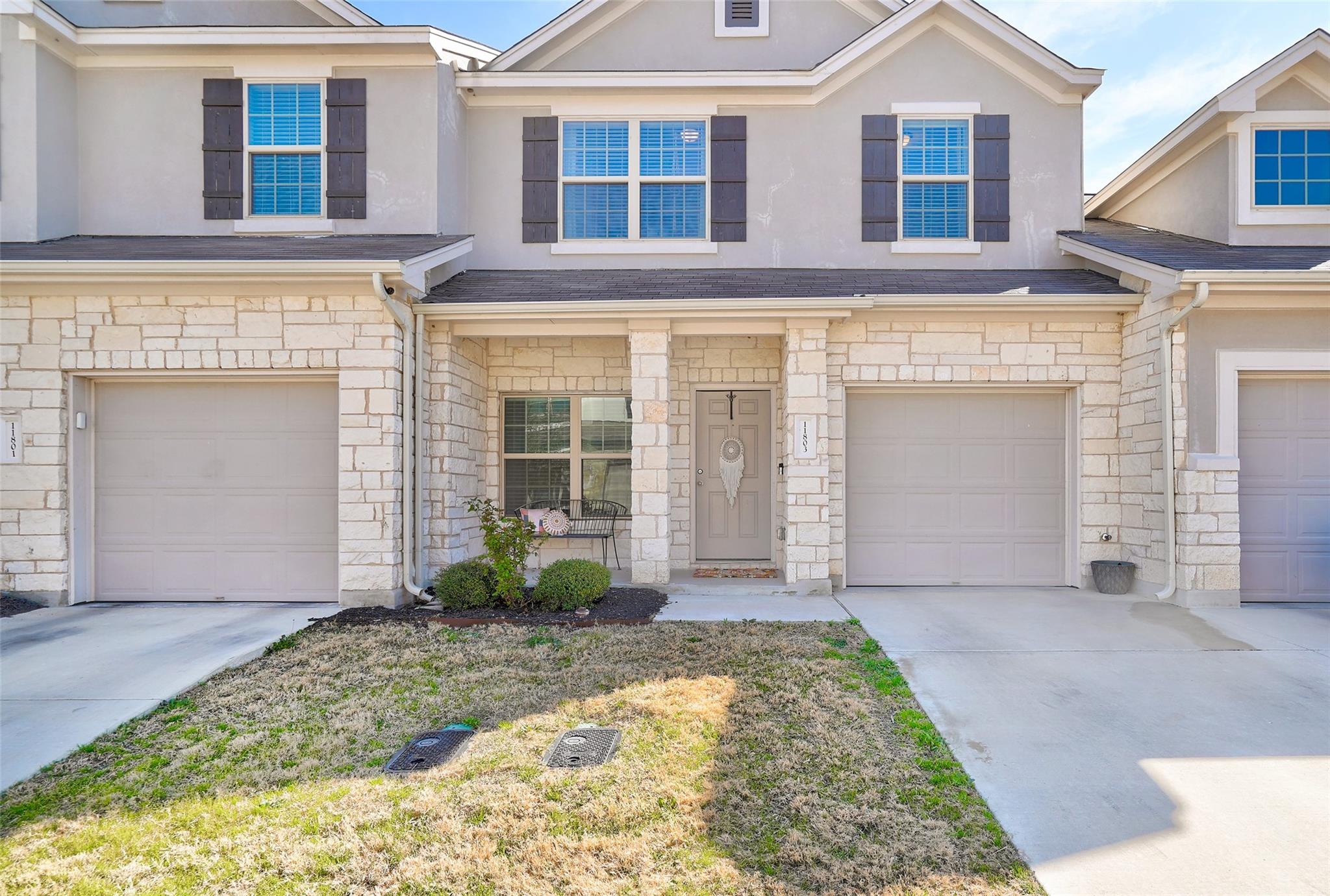 Listing photo 1 of 11803  Bracco Dr