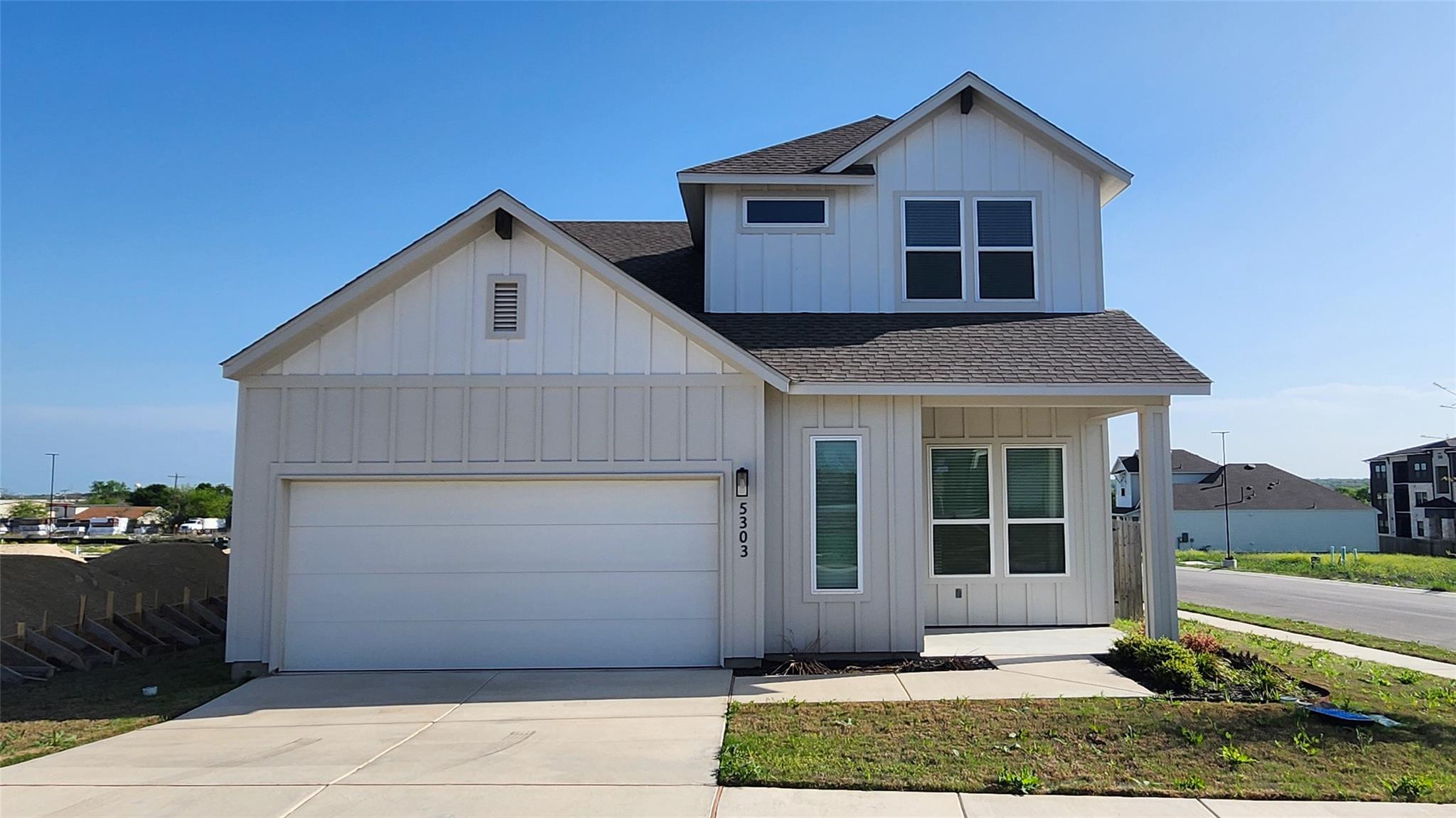 Listing photo 1 of 5303  Bruno St