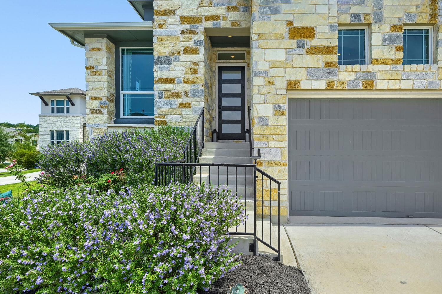 Listing photo 1 of 4907  Watusi Bnd