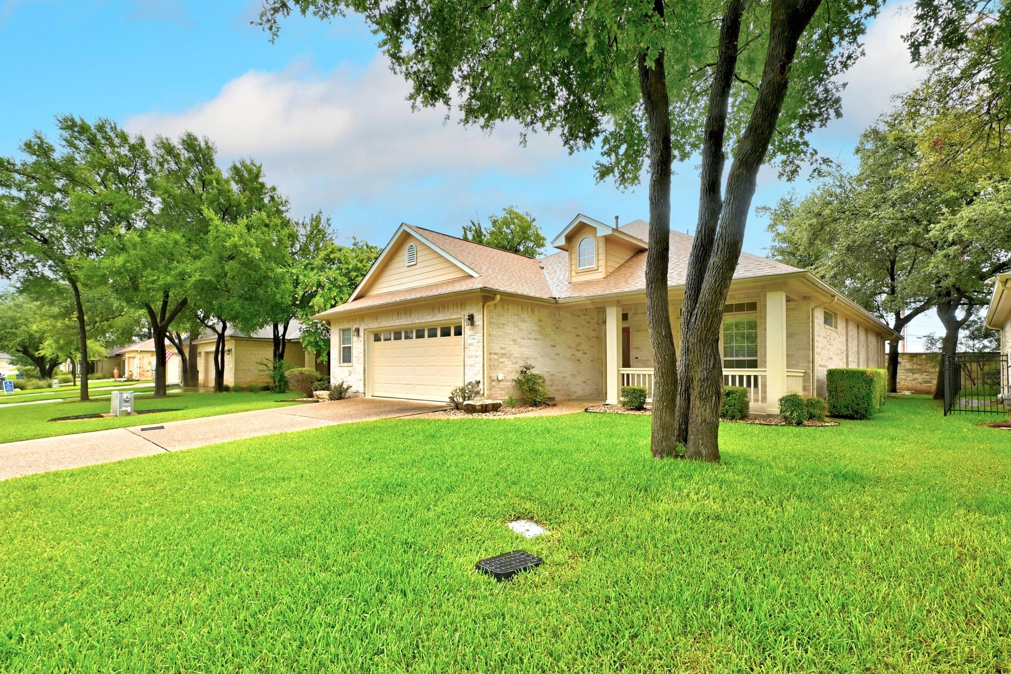 Listing photo 1 of 814  Boquilla Trl