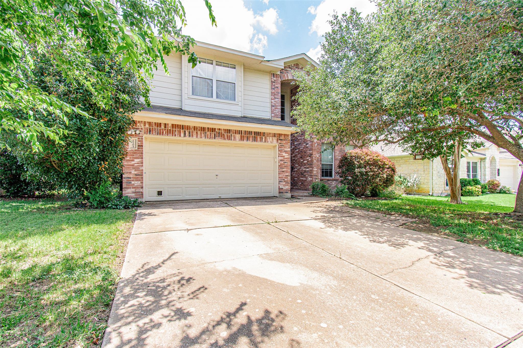 Listing photo 1 of 1705  Ascot Ln
