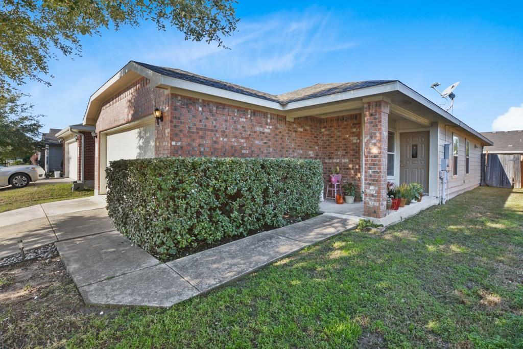 Listing photo 1 of 7608  Cayenne Ln