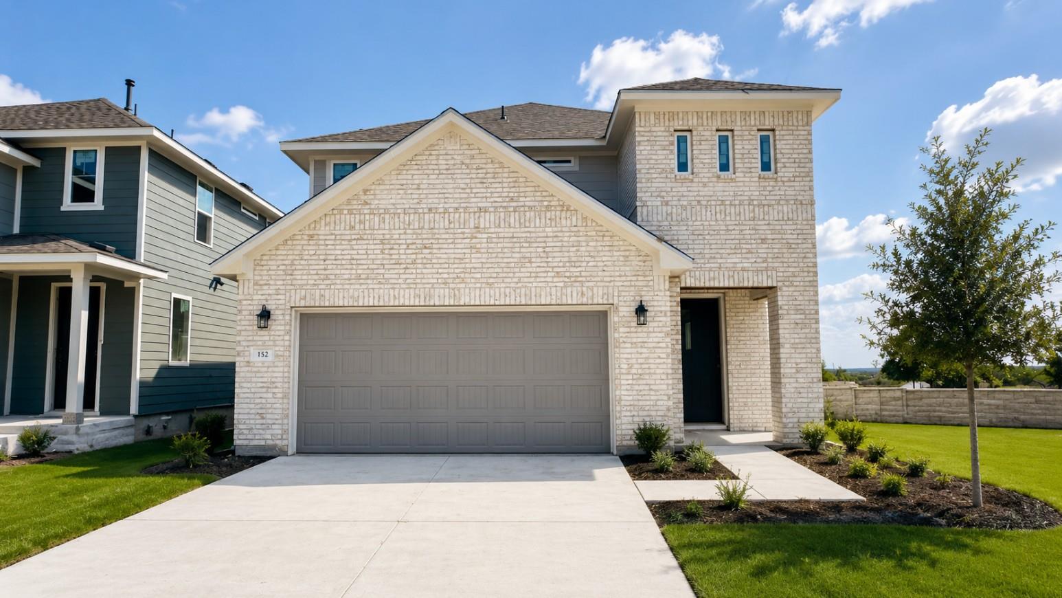 Listing photo 1 of 152  Ranier Way