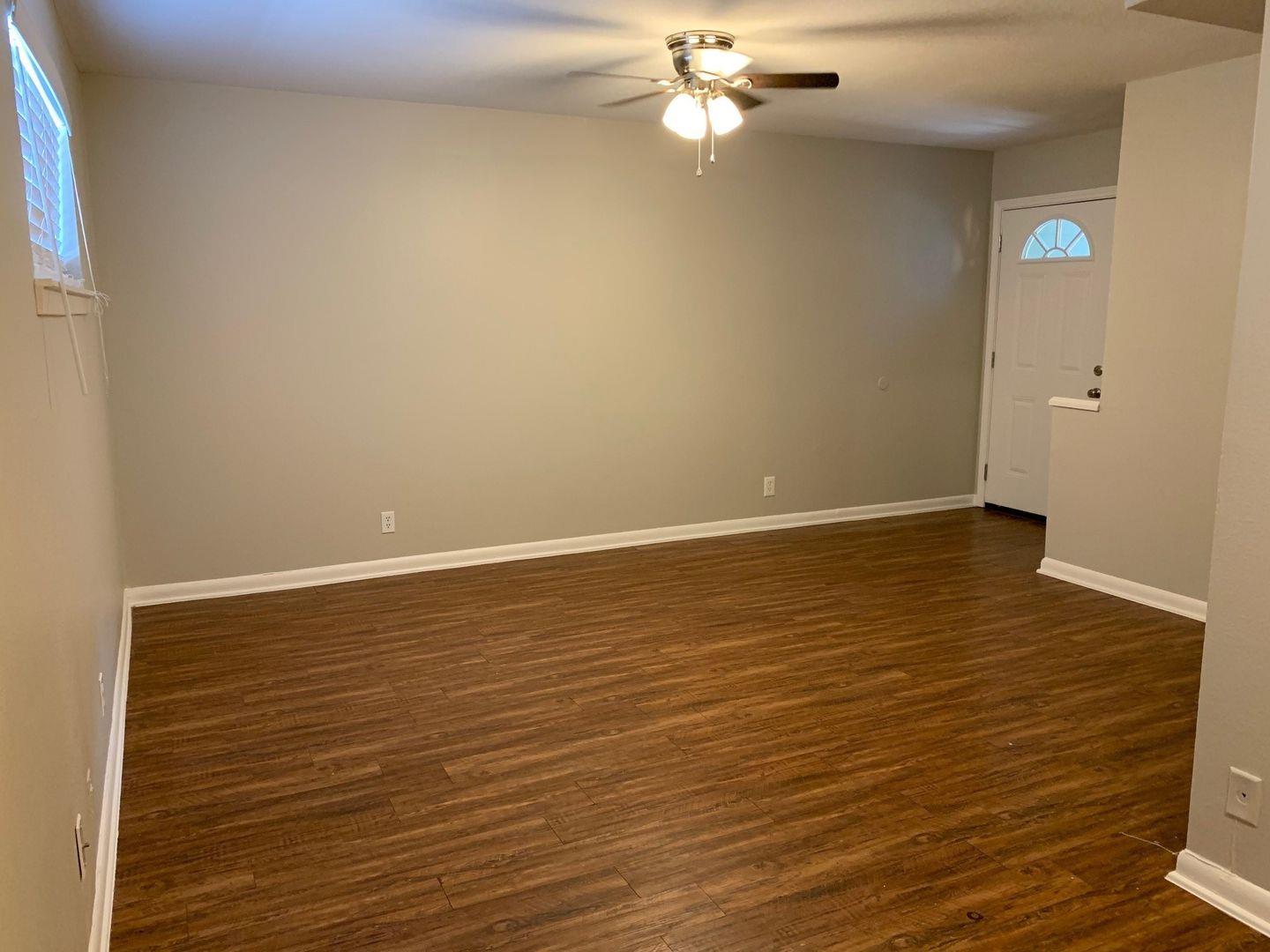 Listing photo 1 of 303 W 40th St  #107